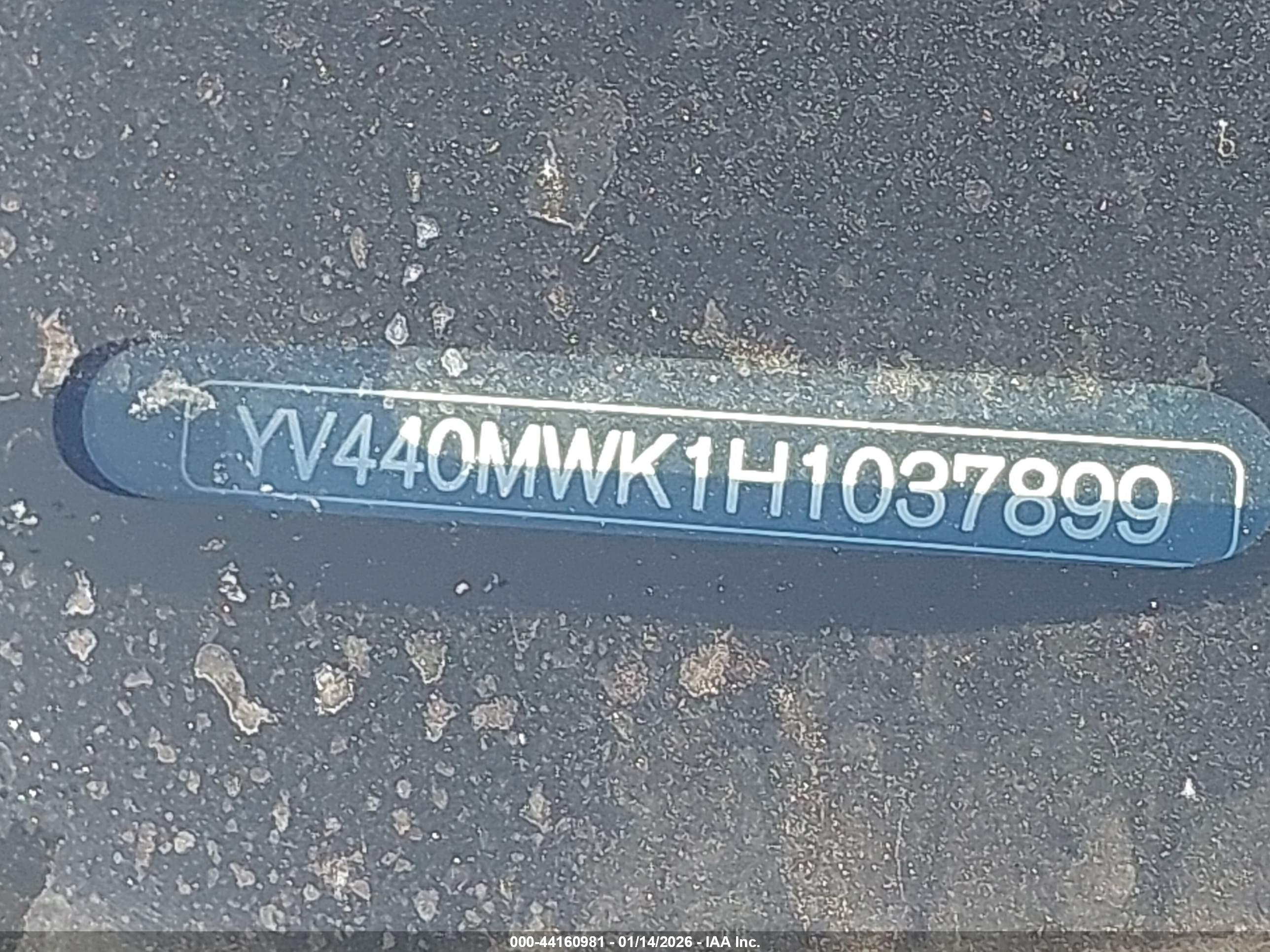 VOLVO V60 image 9