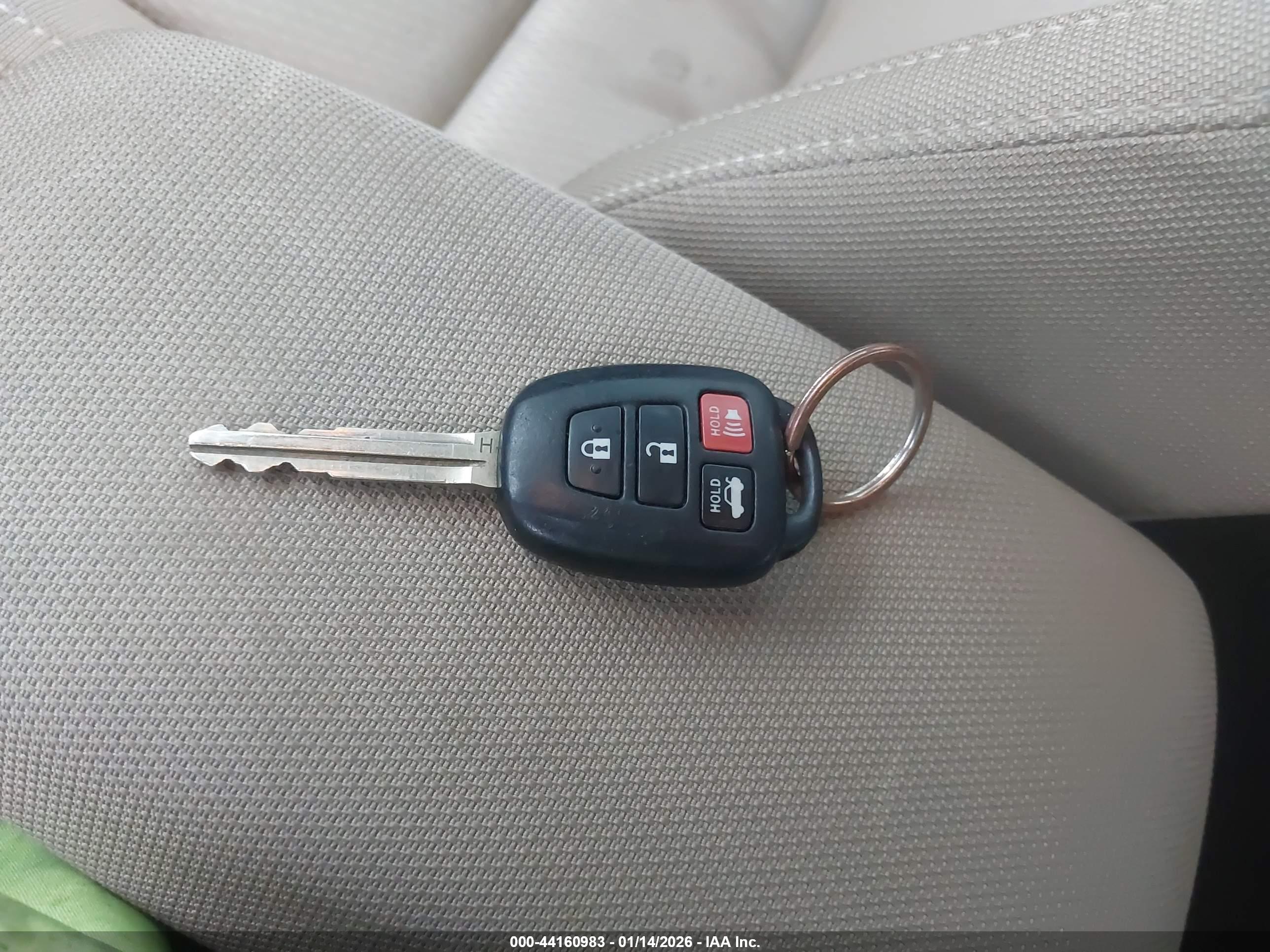 TOYOTA COROLLA image 11