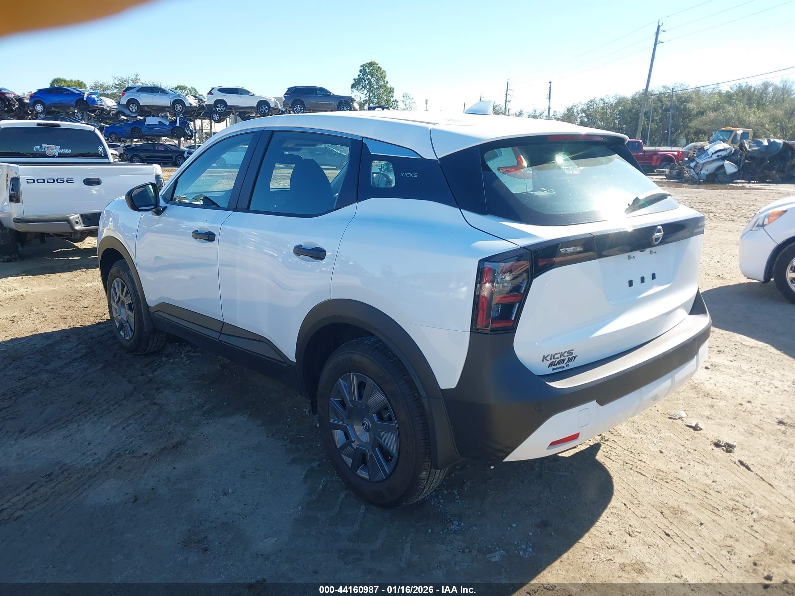 NISSAN KICKS image 3