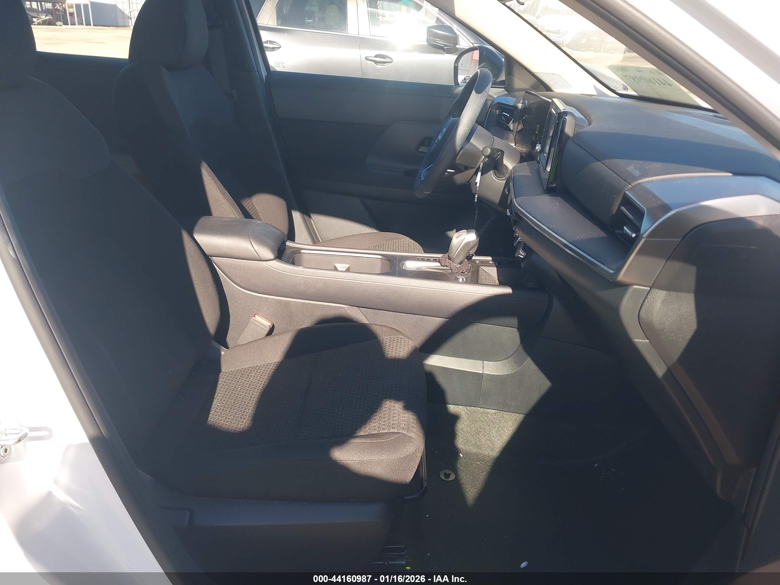NISSAN KICKS image 5