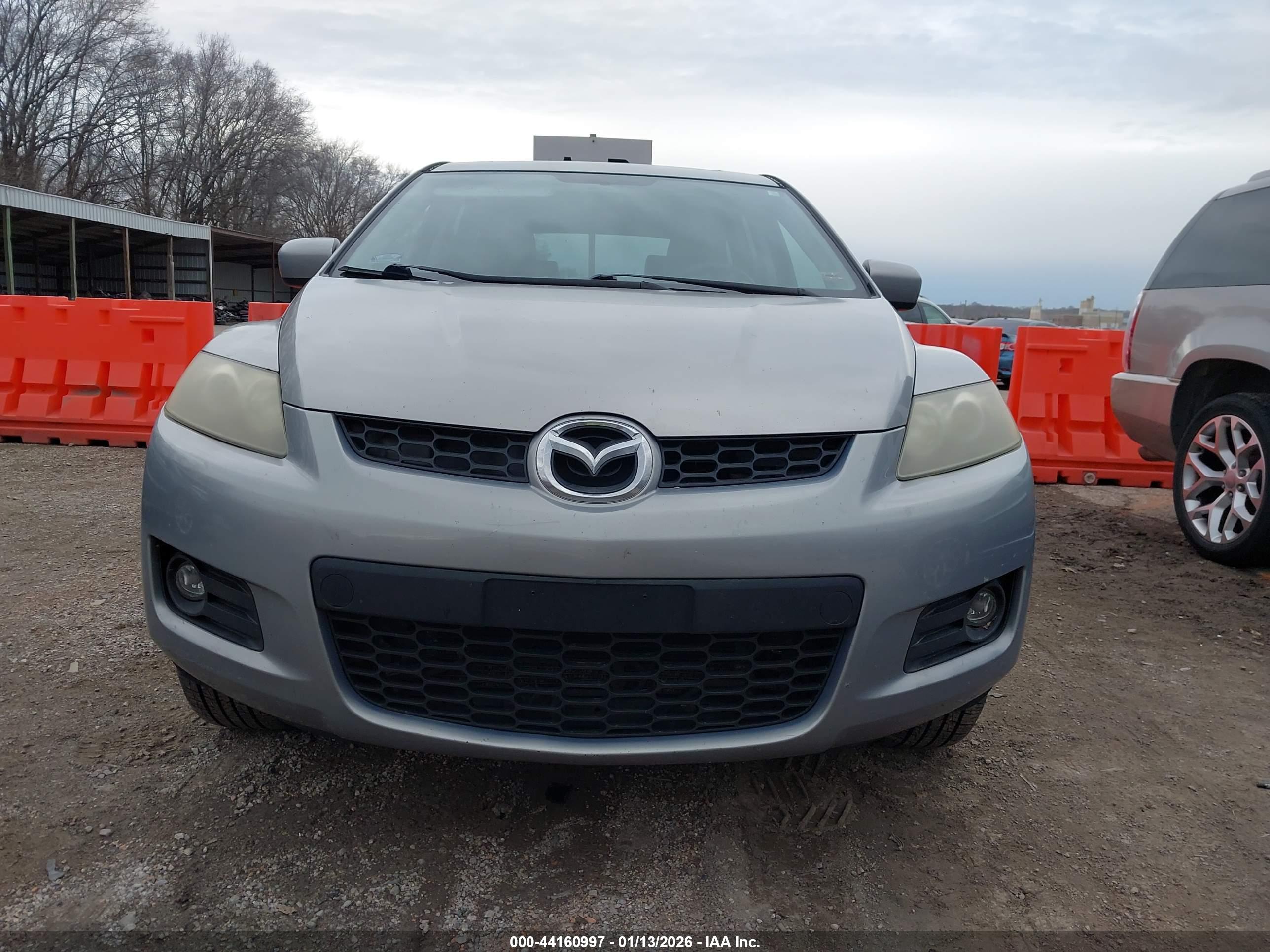 MAZDA CX-7 image 6