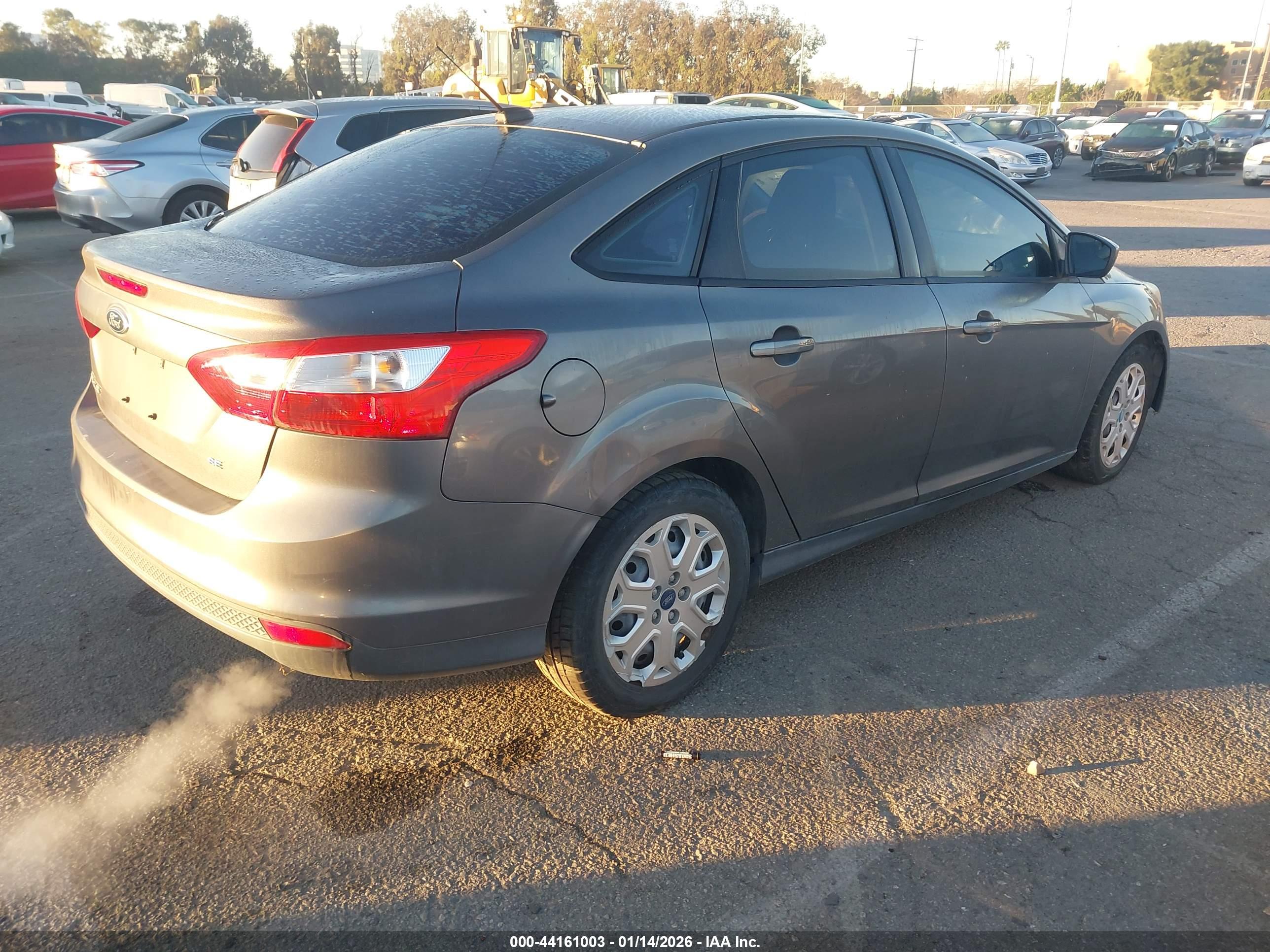 FORD FOCUS image 4