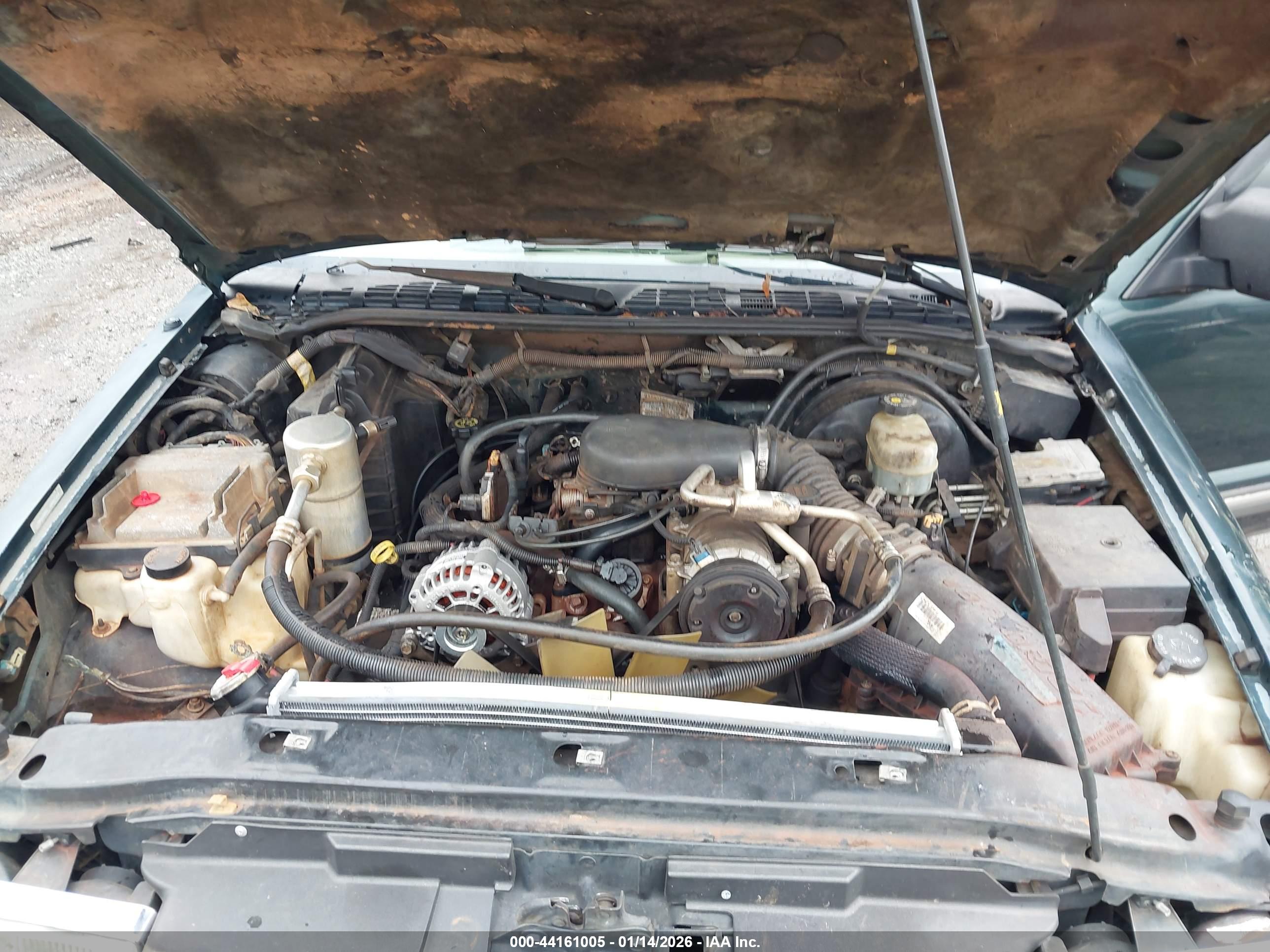 CHEVROLET S-10 image 10