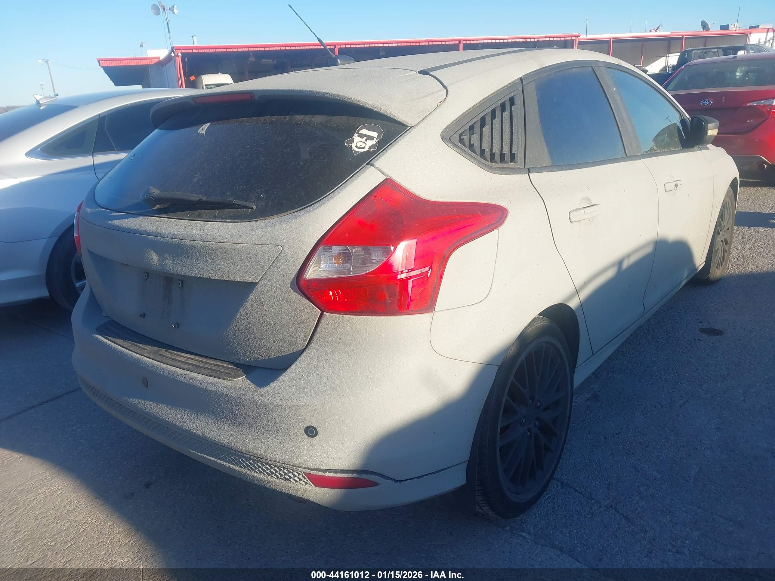 FORD FOCUS image 4