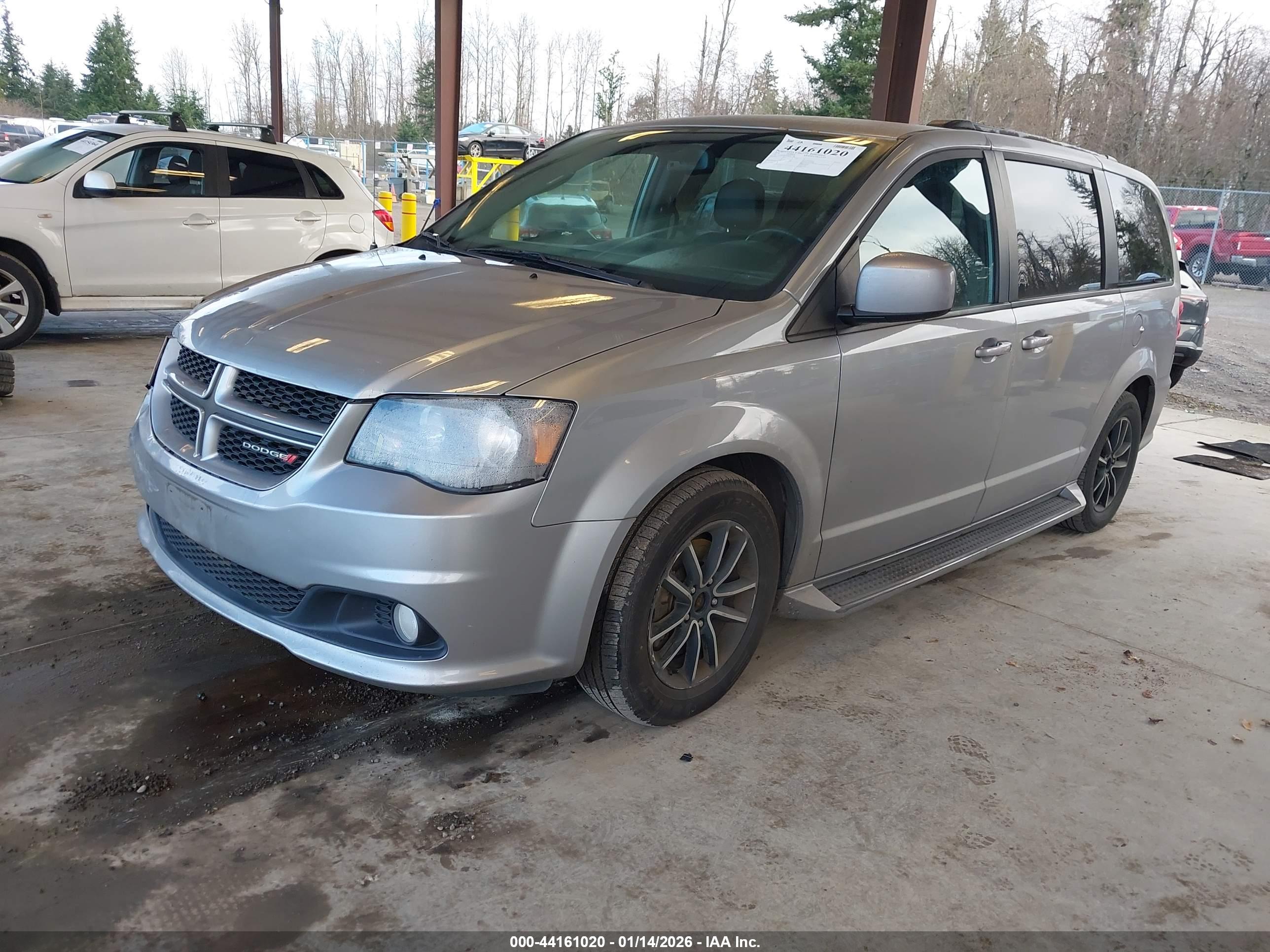 DODGE GRAND image 2
