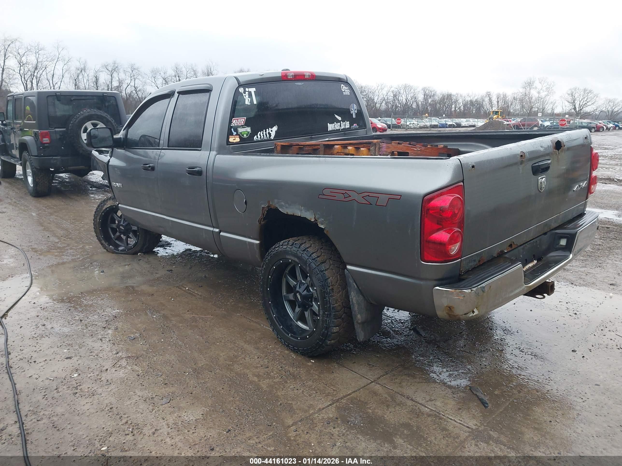 DODGE RAM image 3