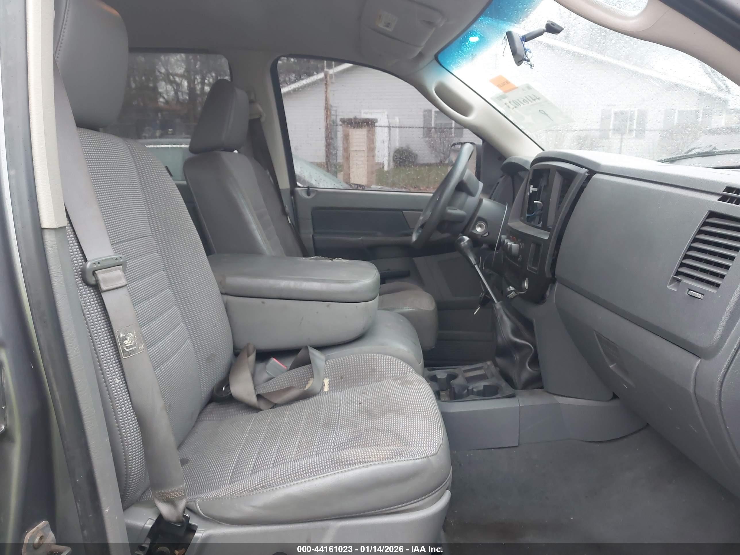 DODGE RAM image 5