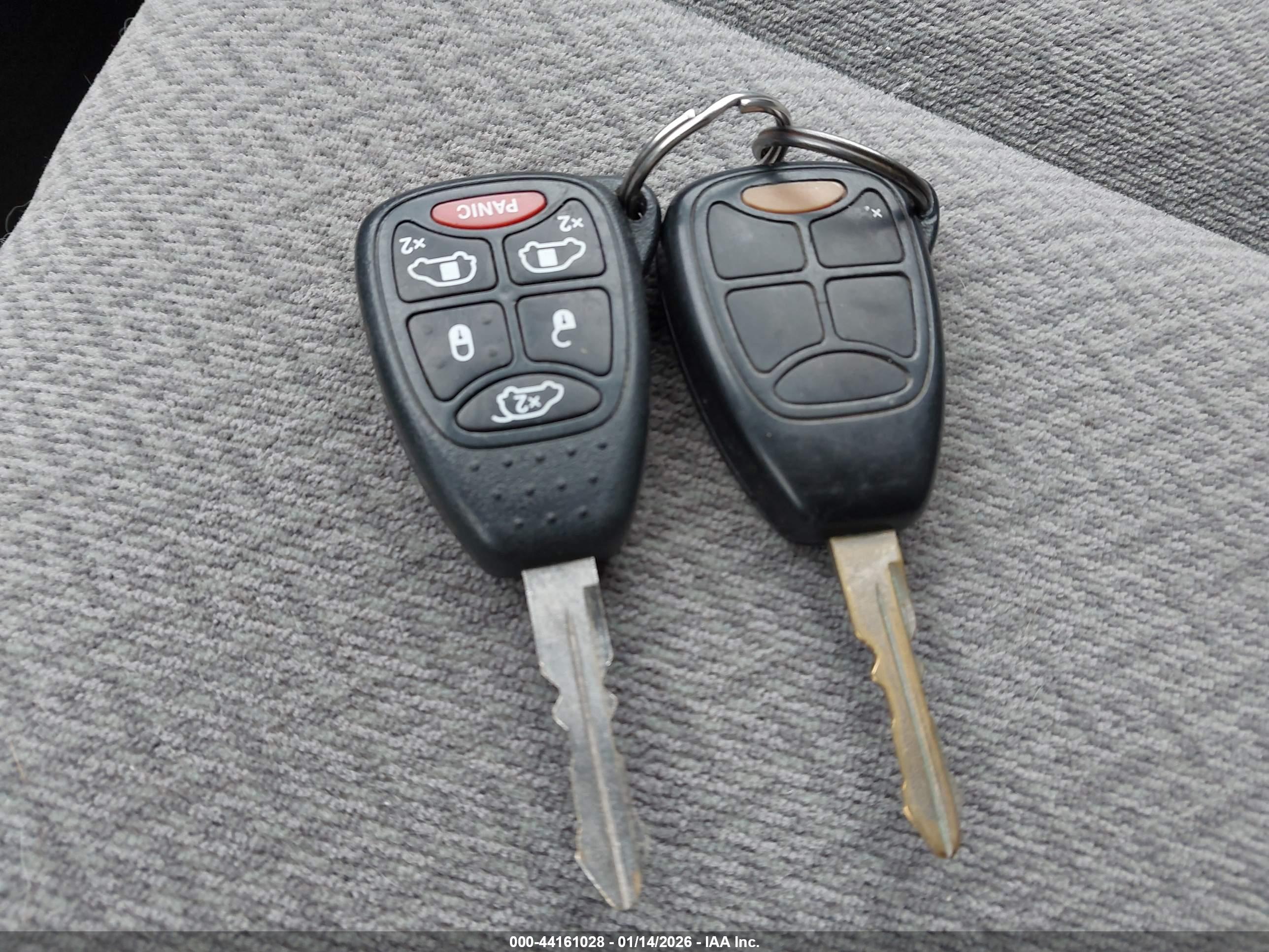 CHRYSLER TOWN image 11