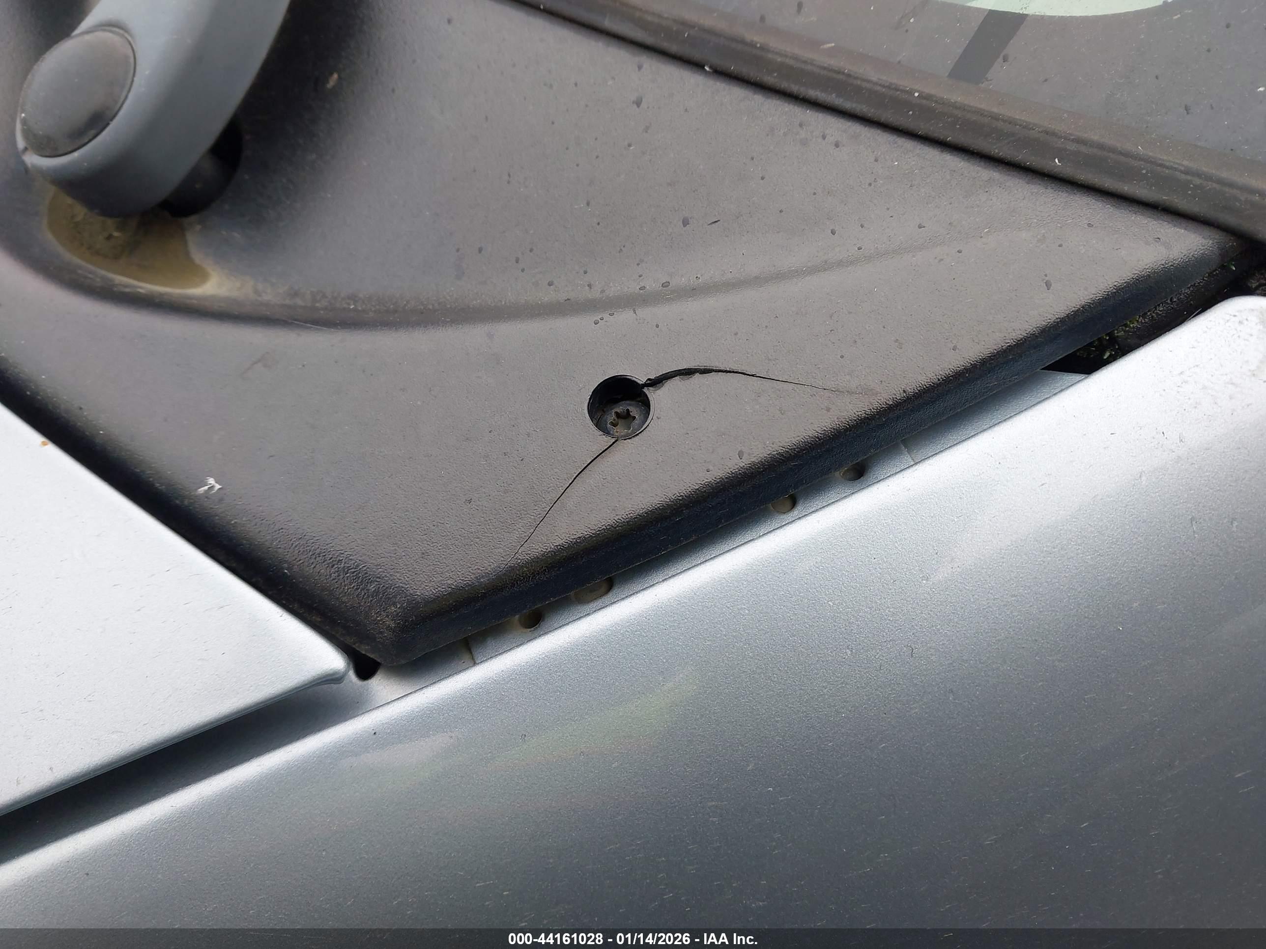 CHRYSLER TOWN image 6