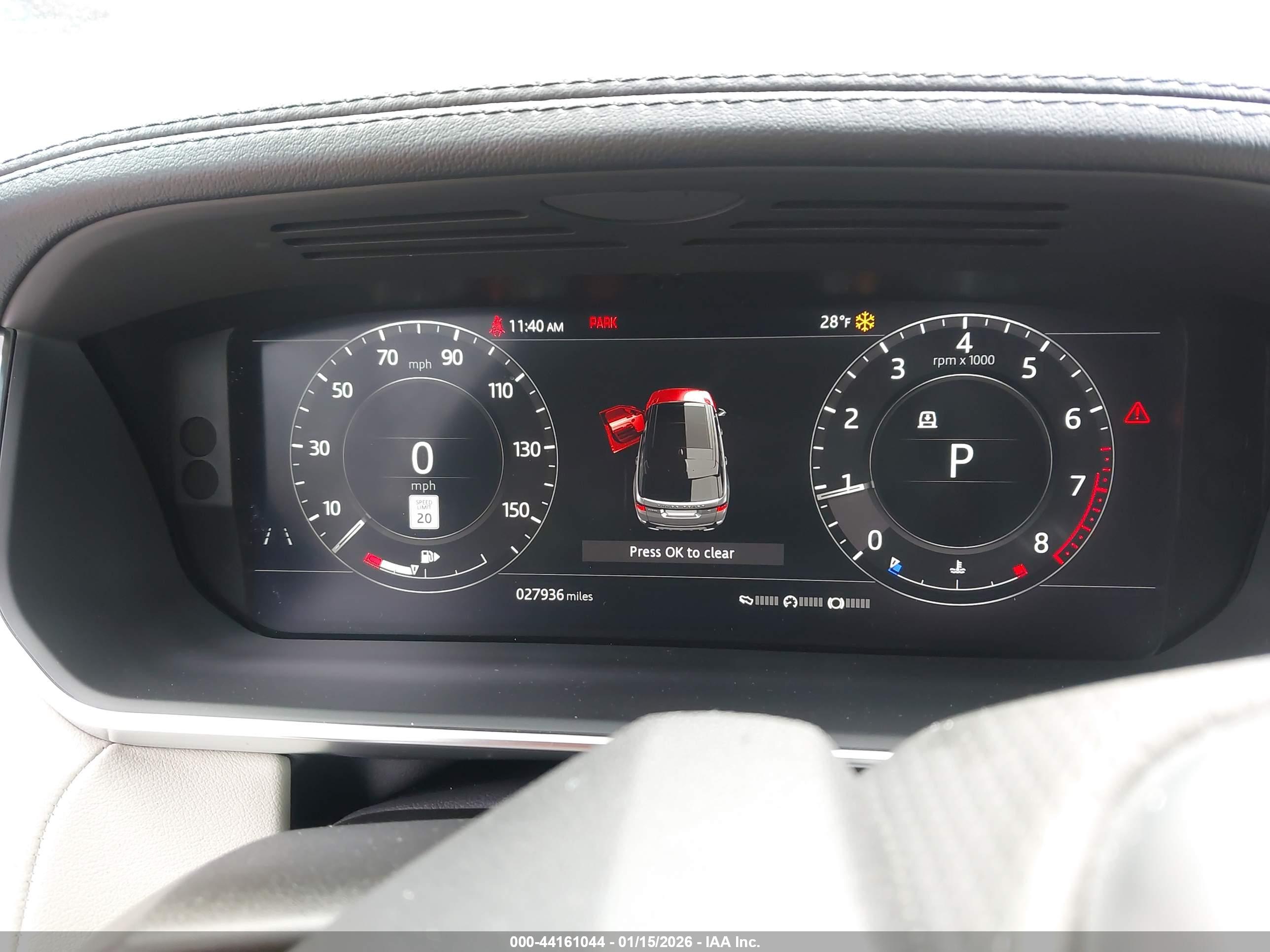 LAND ROVER image 7