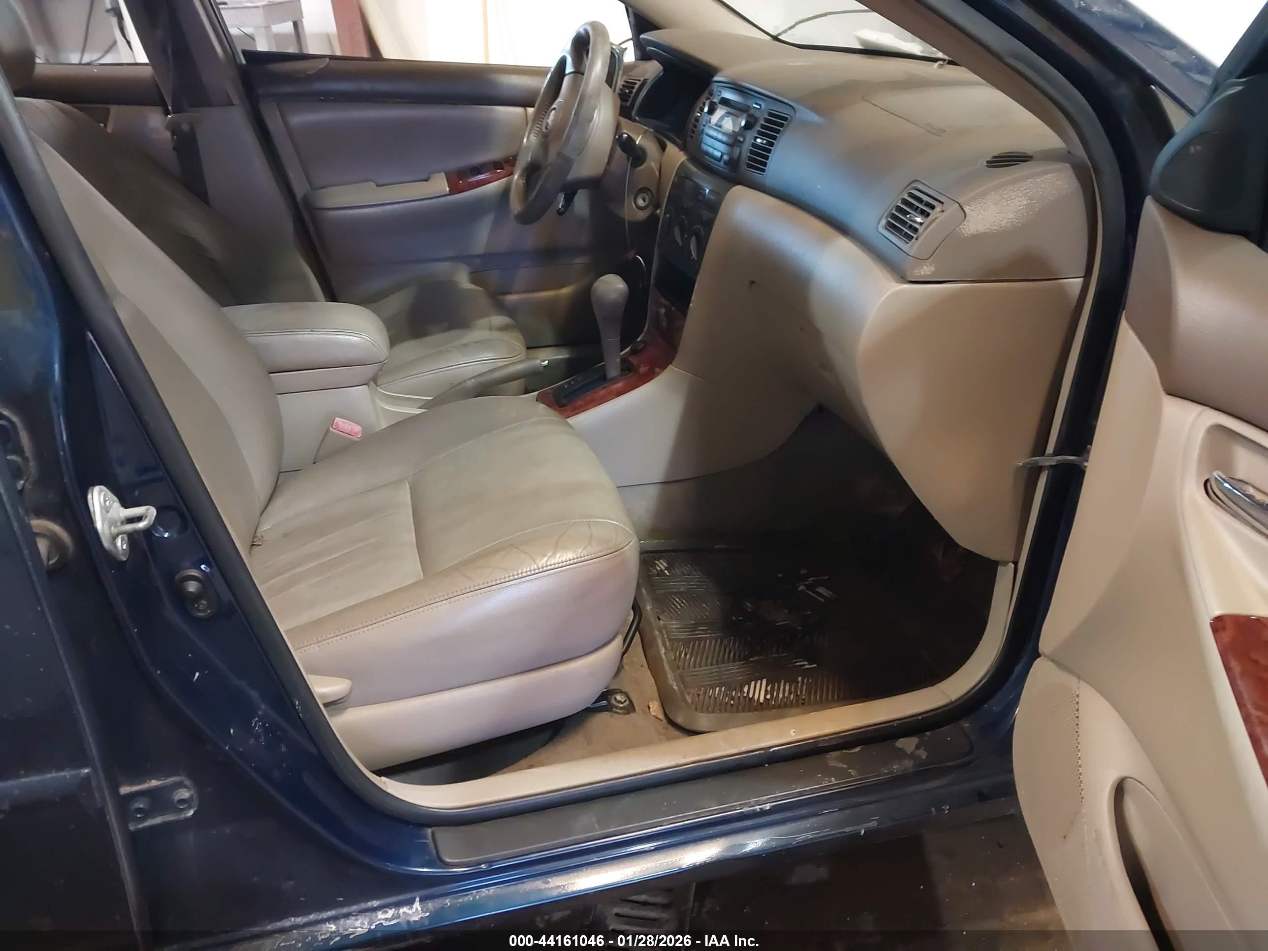 TOYOTA COROLLA image 5