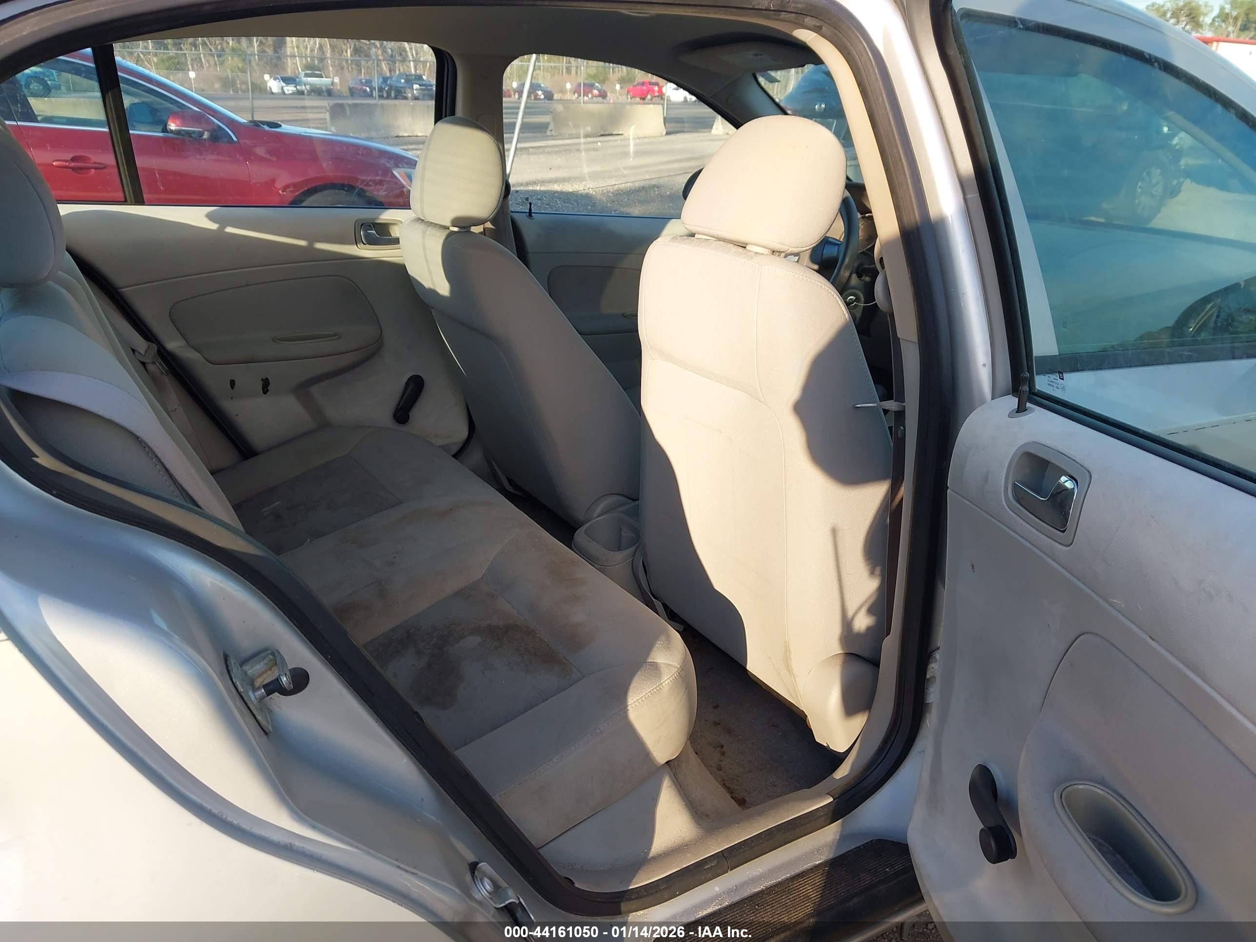 CHEVROLET COBALT image 8