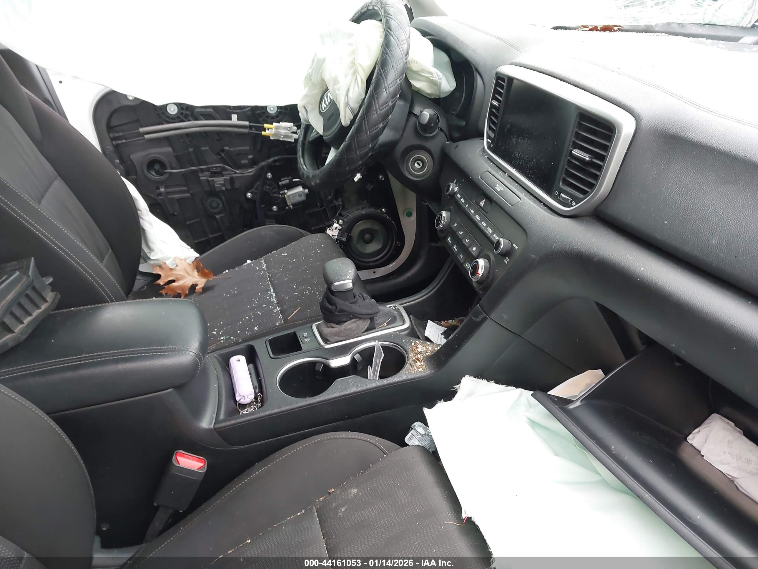 KIA SPORTAGE image 5