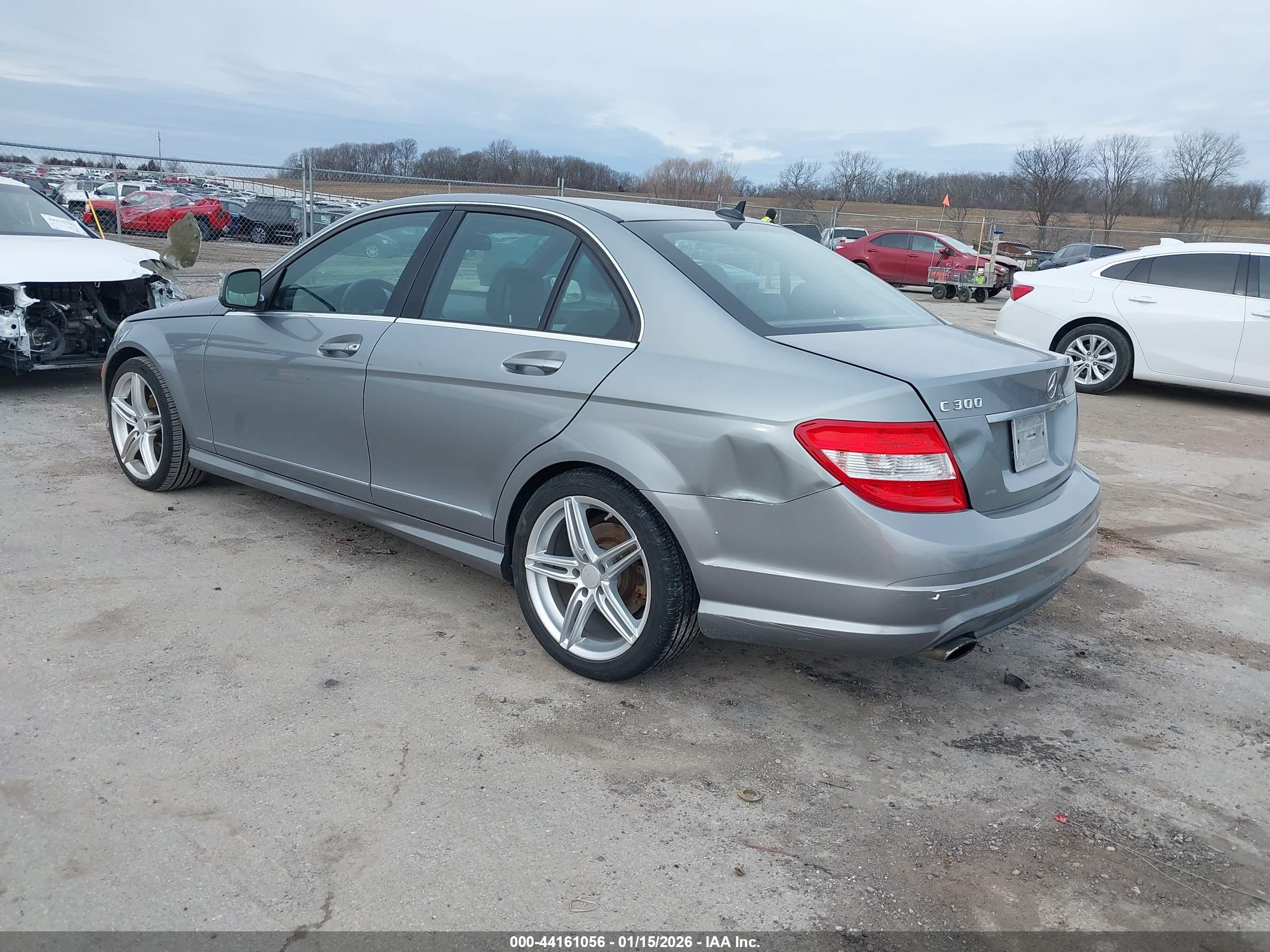 MERCEDES-BENZ C image 3
