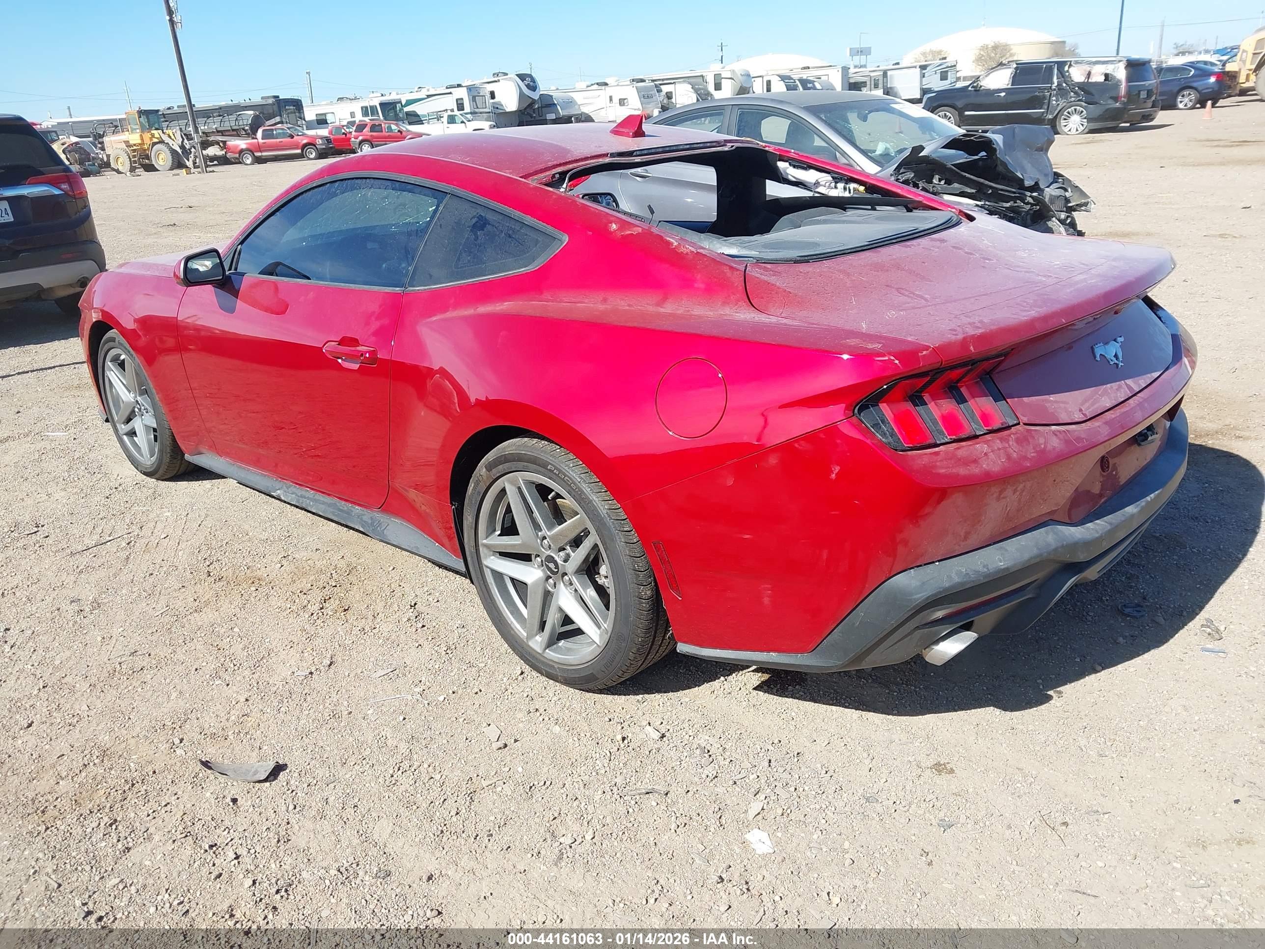 FORD MUSTANG image 3