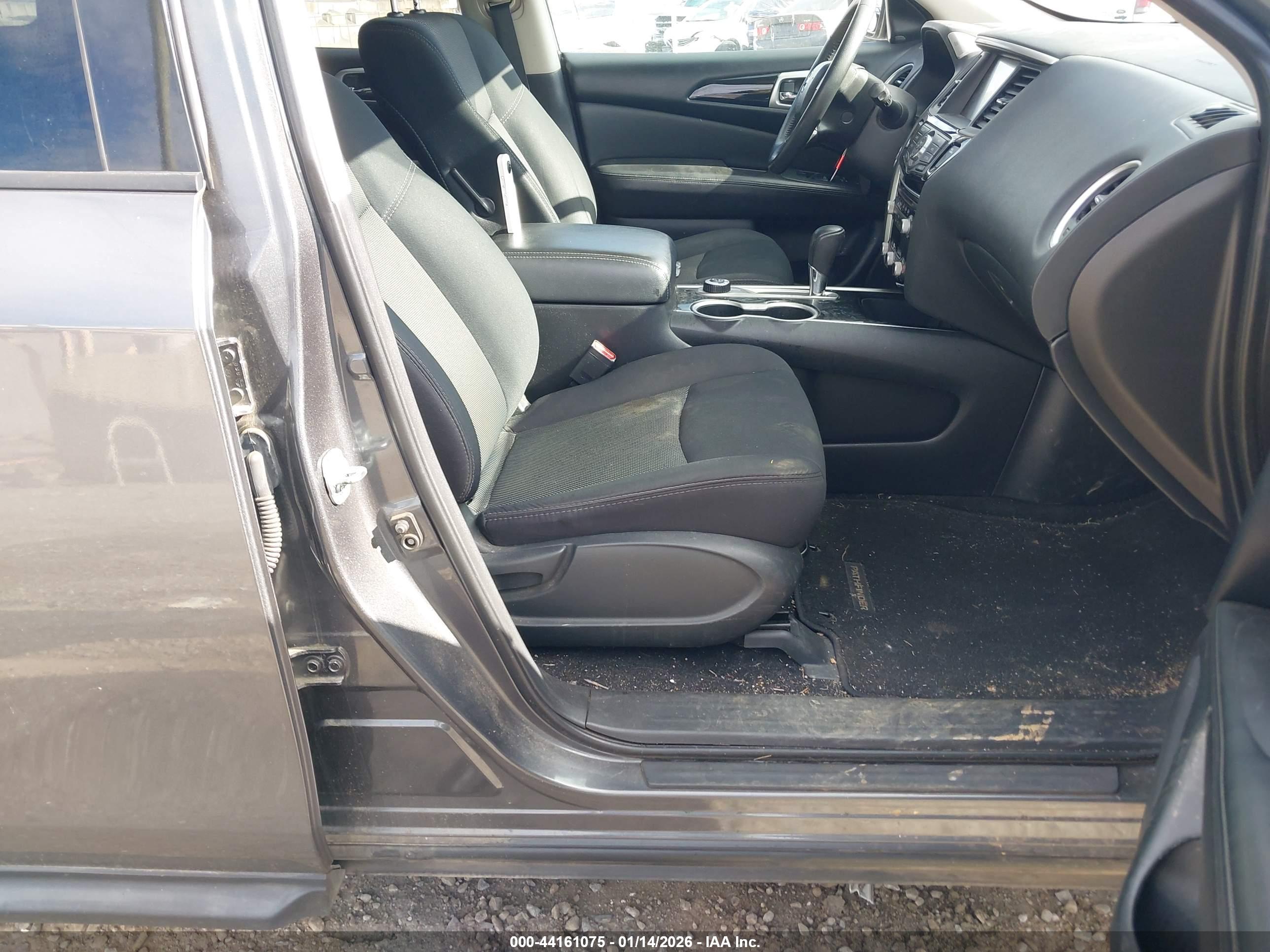 NISSAN PATHFINDER image 5
