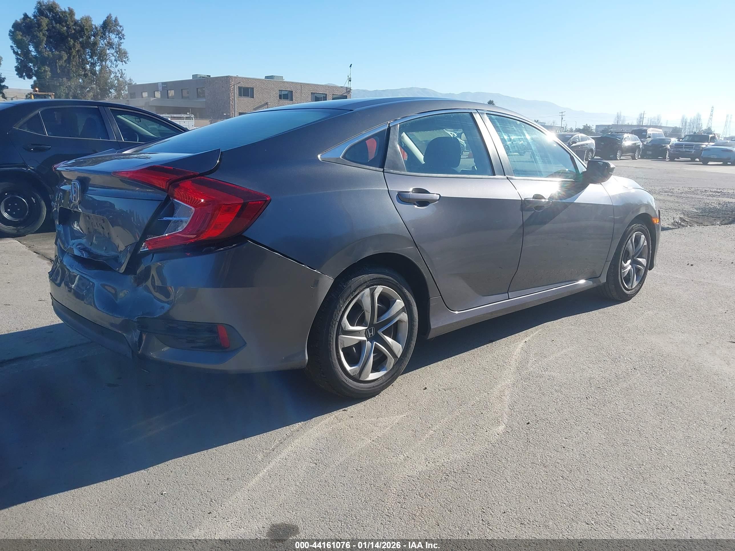 HONDA CIVIC image 4