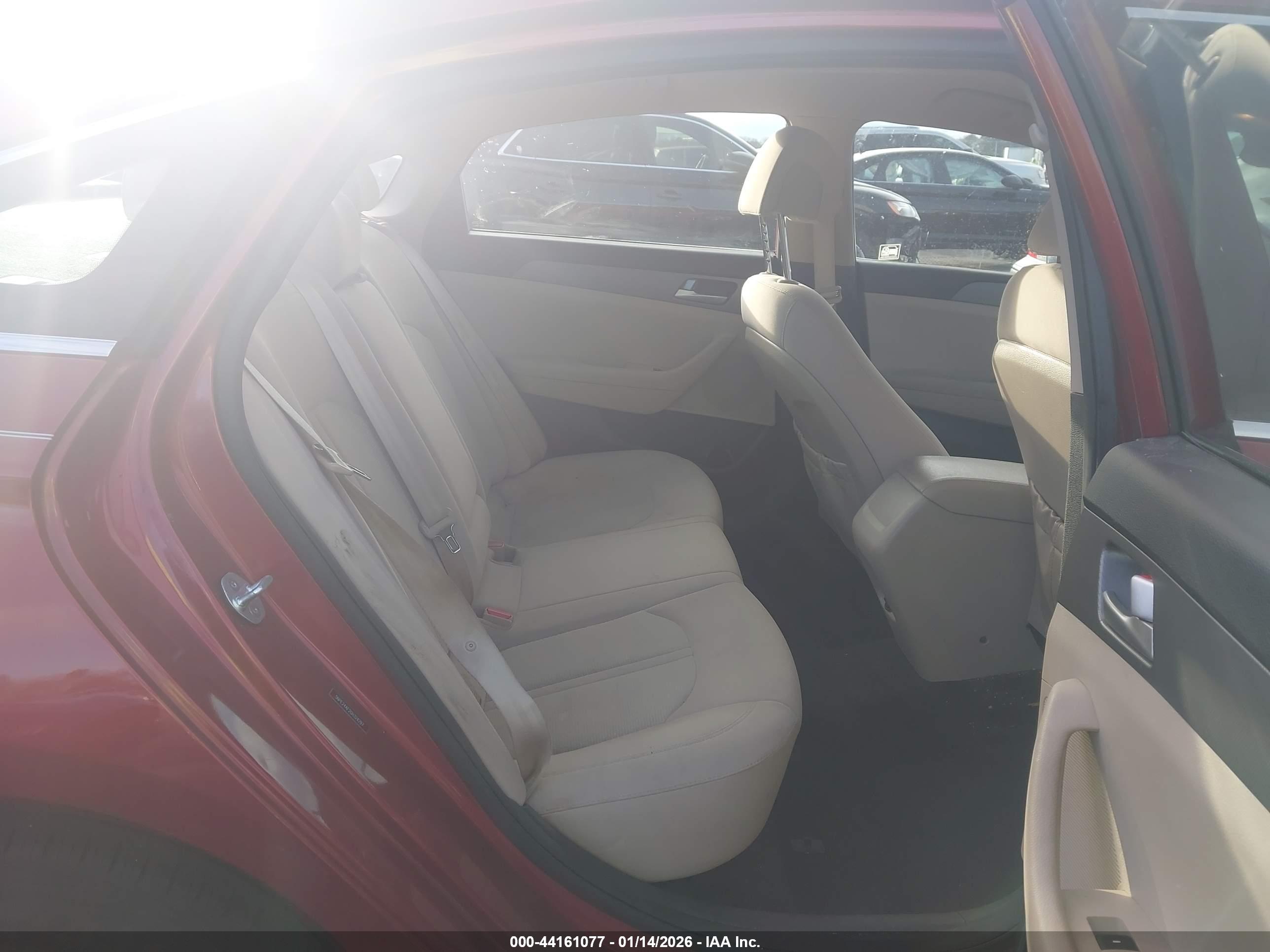 HYUNDAI SONATA image 8
