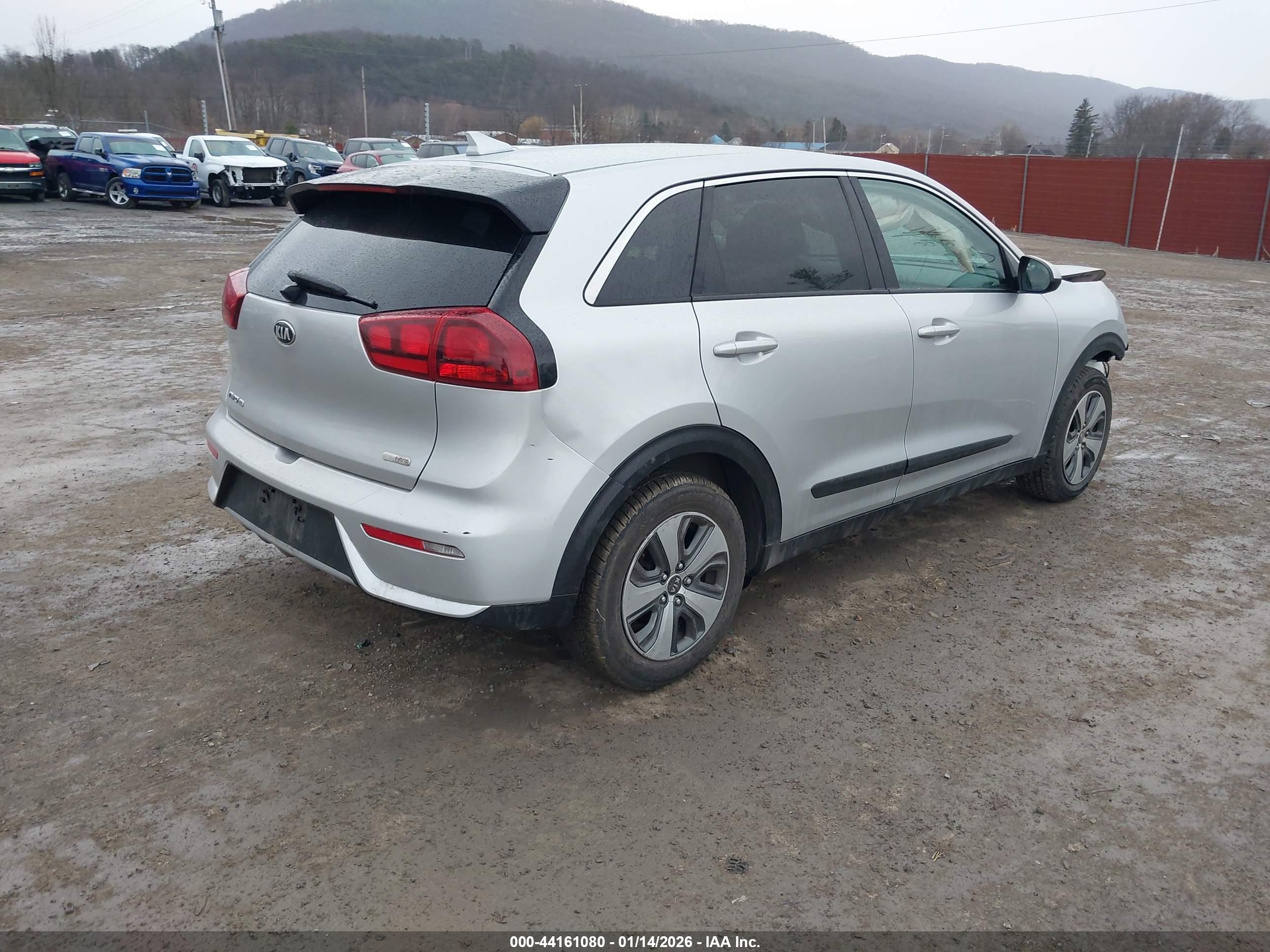 KIA NIRO image 4