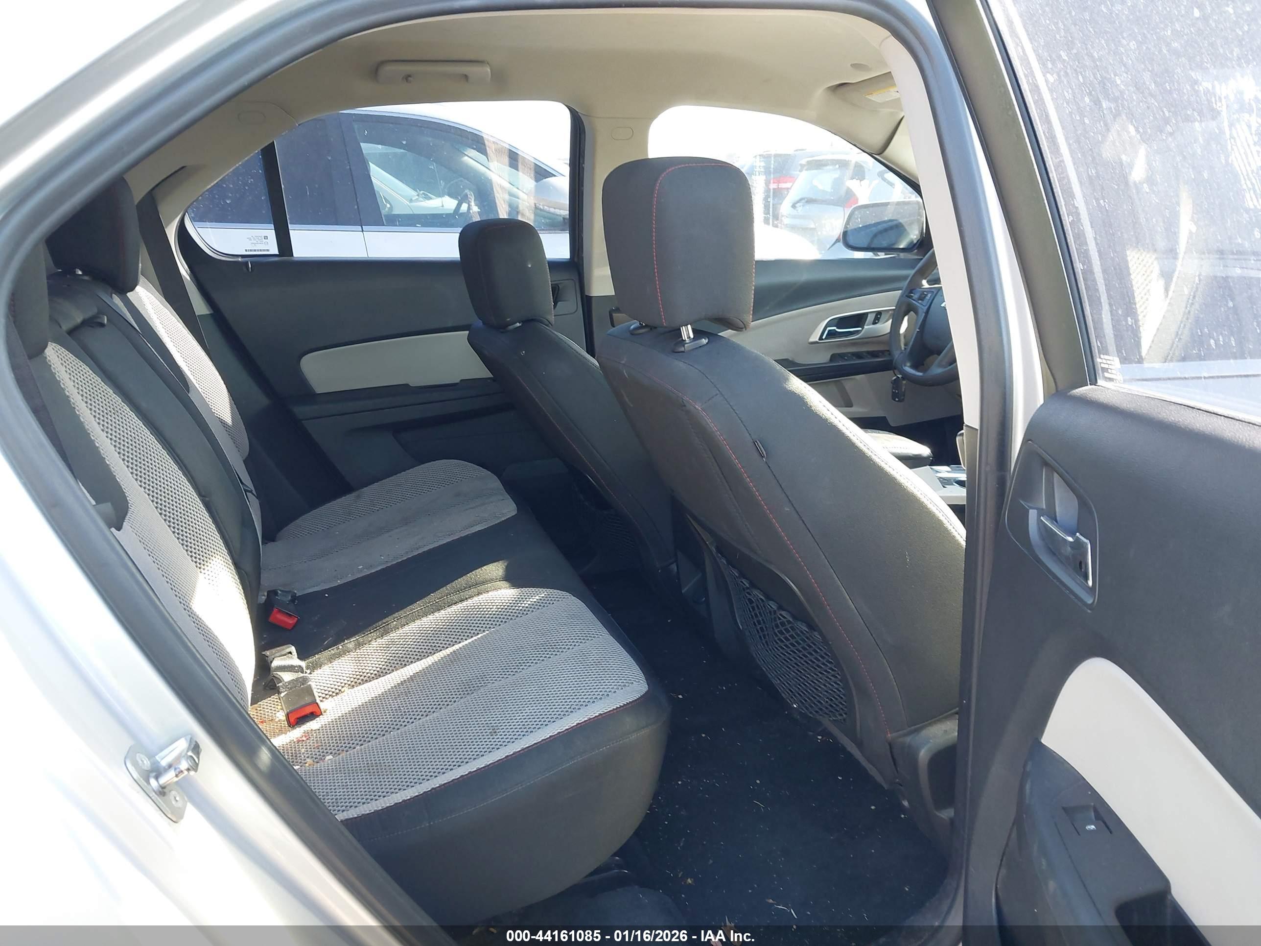 CHEVROLET EQUINOX image 8