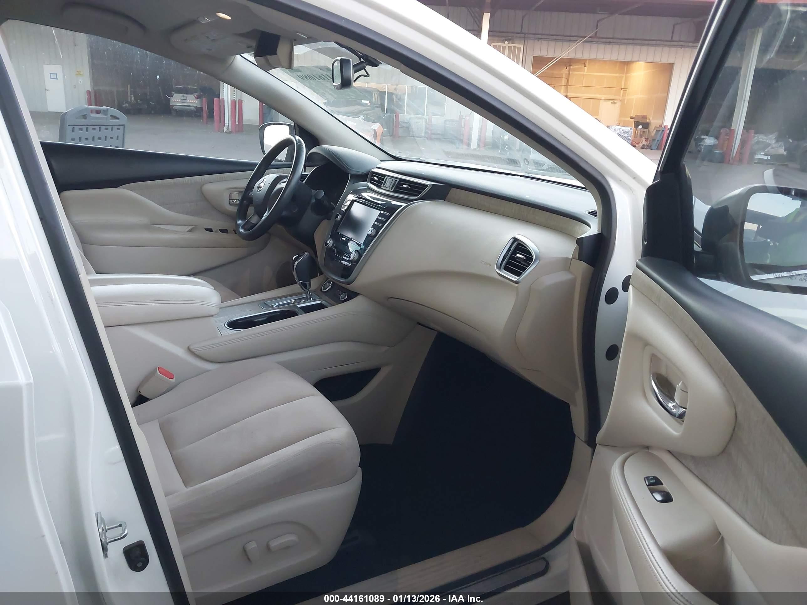 NISSAN MURANO image 5