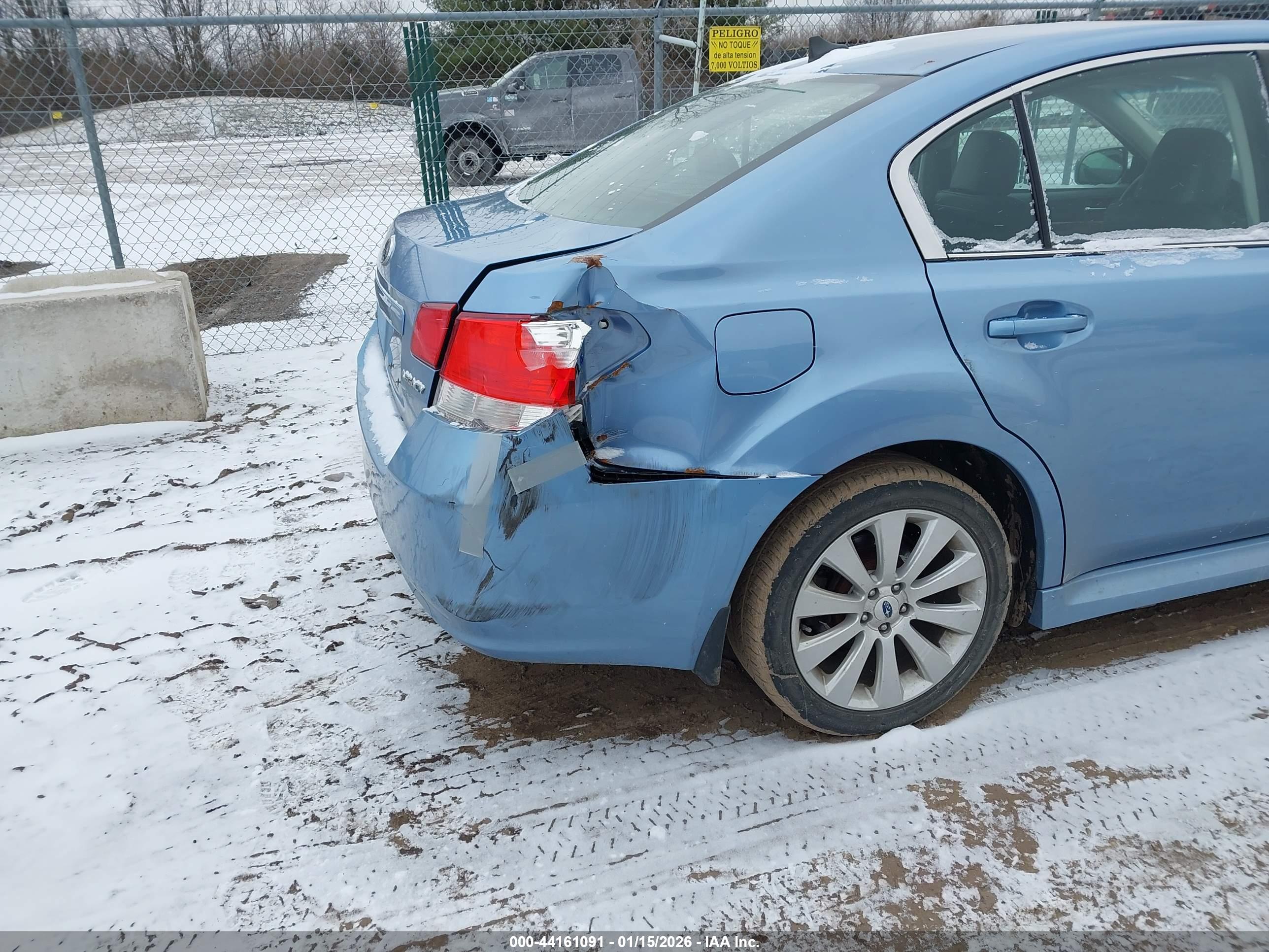 SUBARU LEGACY image 6