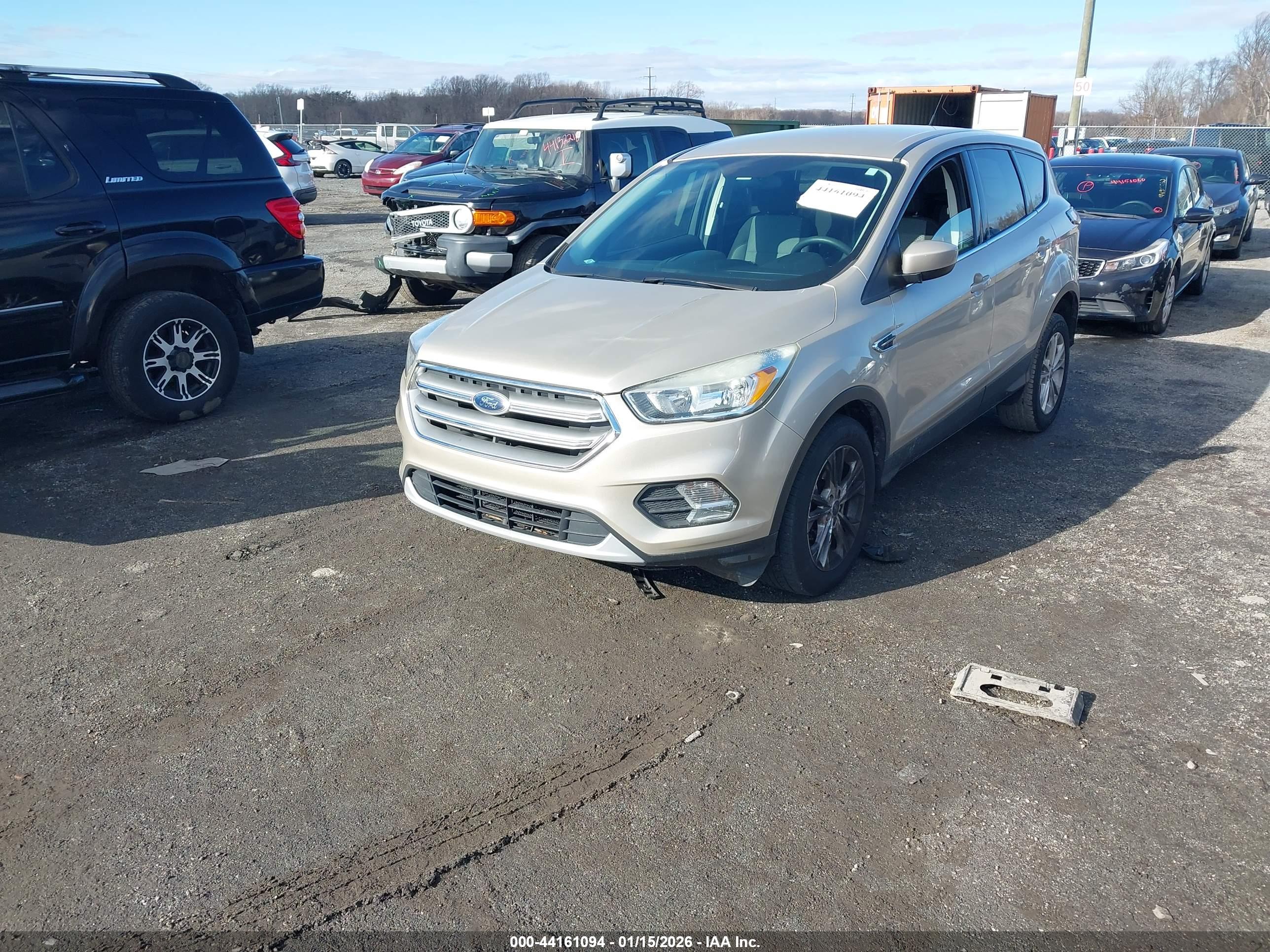 FORD ESCAPE image 2