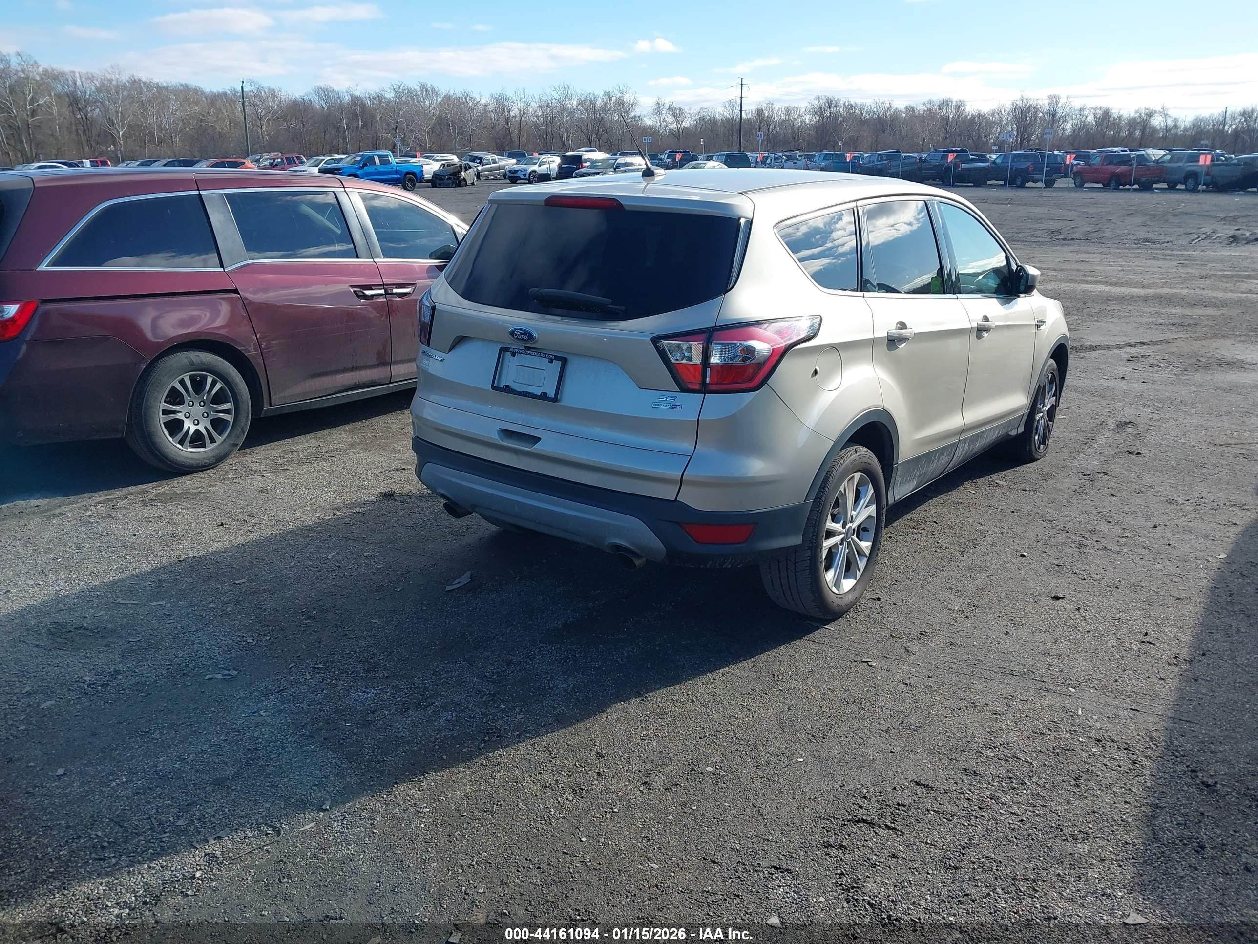 FORD ESCAPE image 4