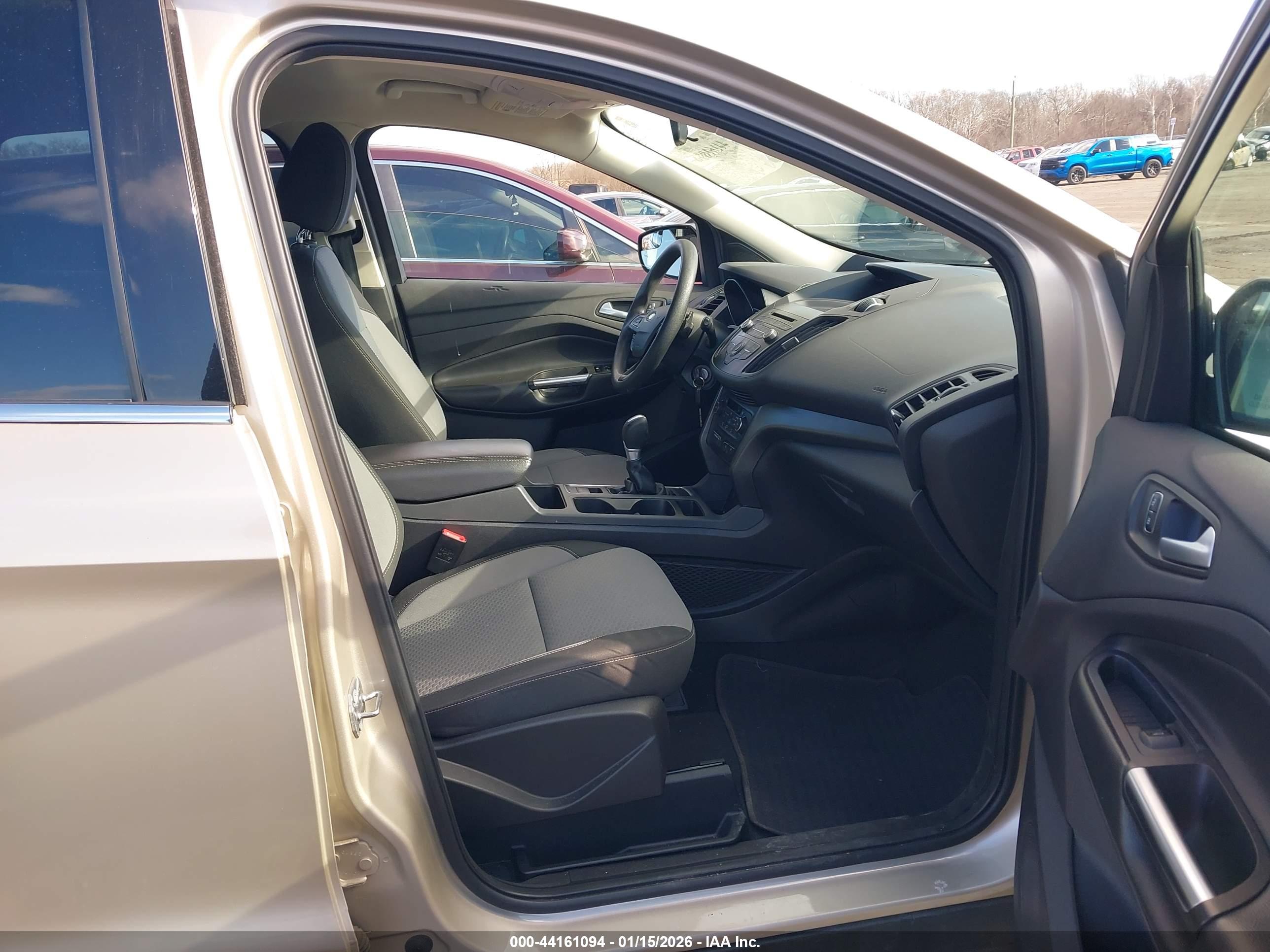 FORD ESCAPE image 5