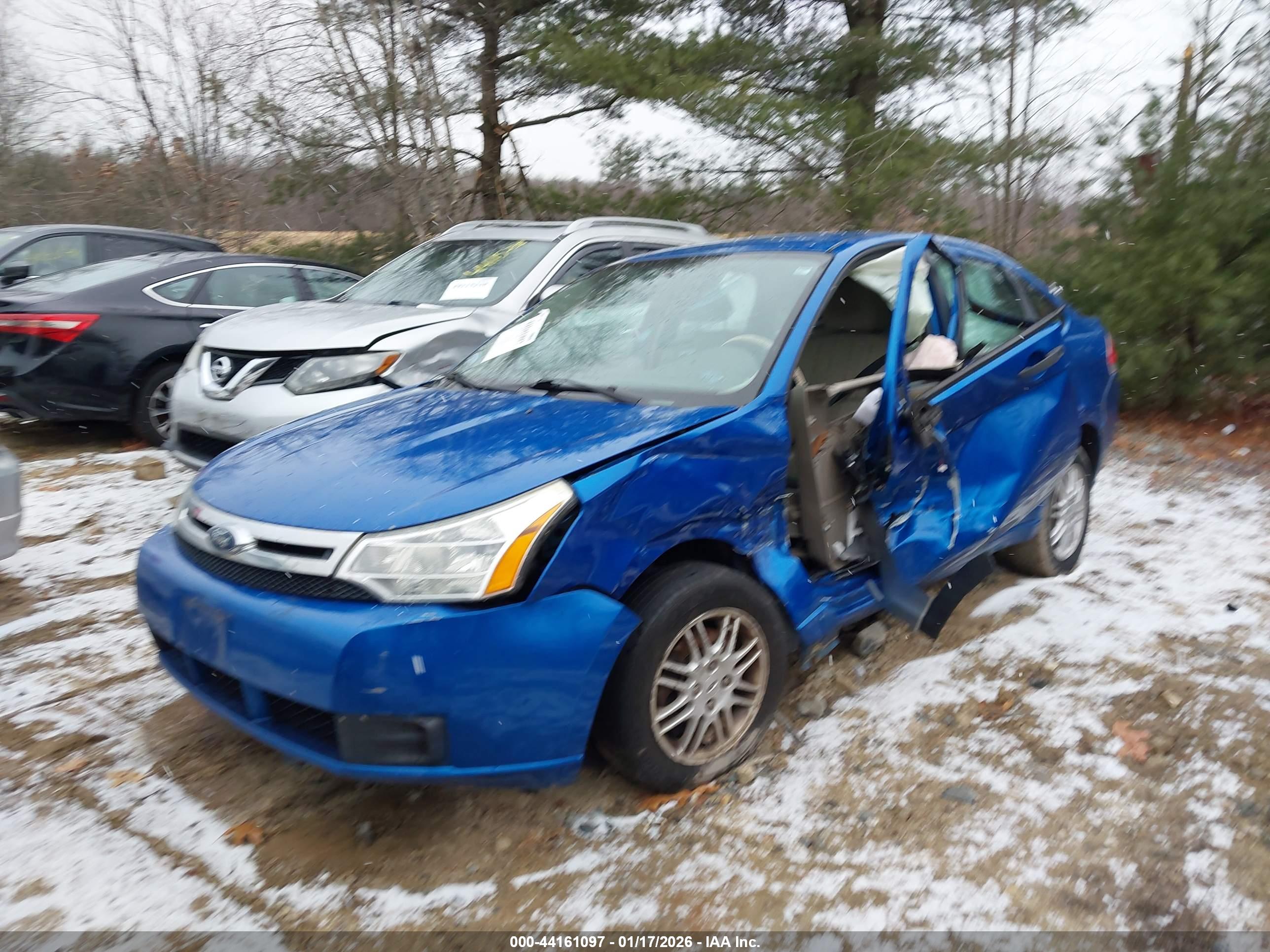 FORD FOCUS image 2