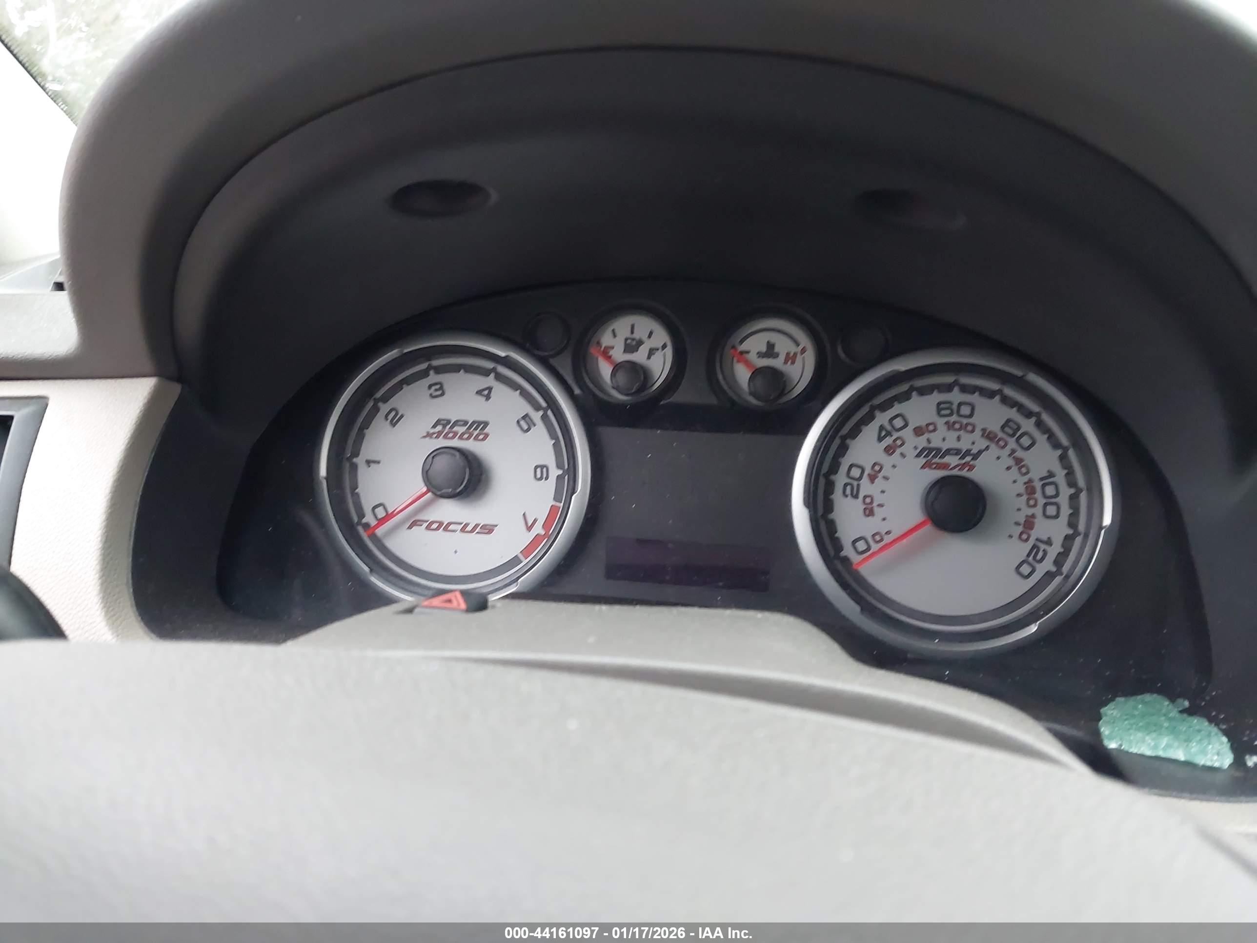 FORD FOCUS image 7