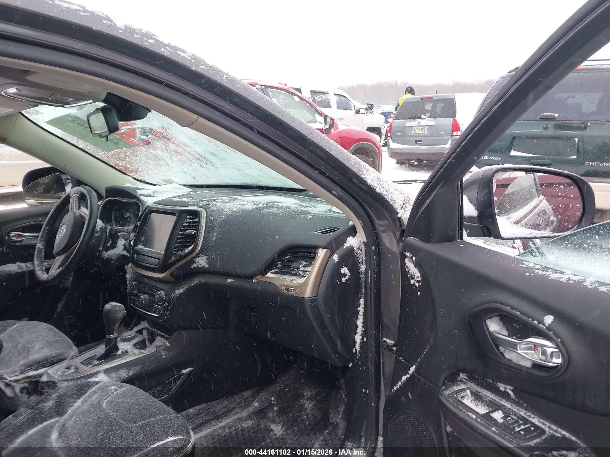 JEEP CHEROKEE image 5