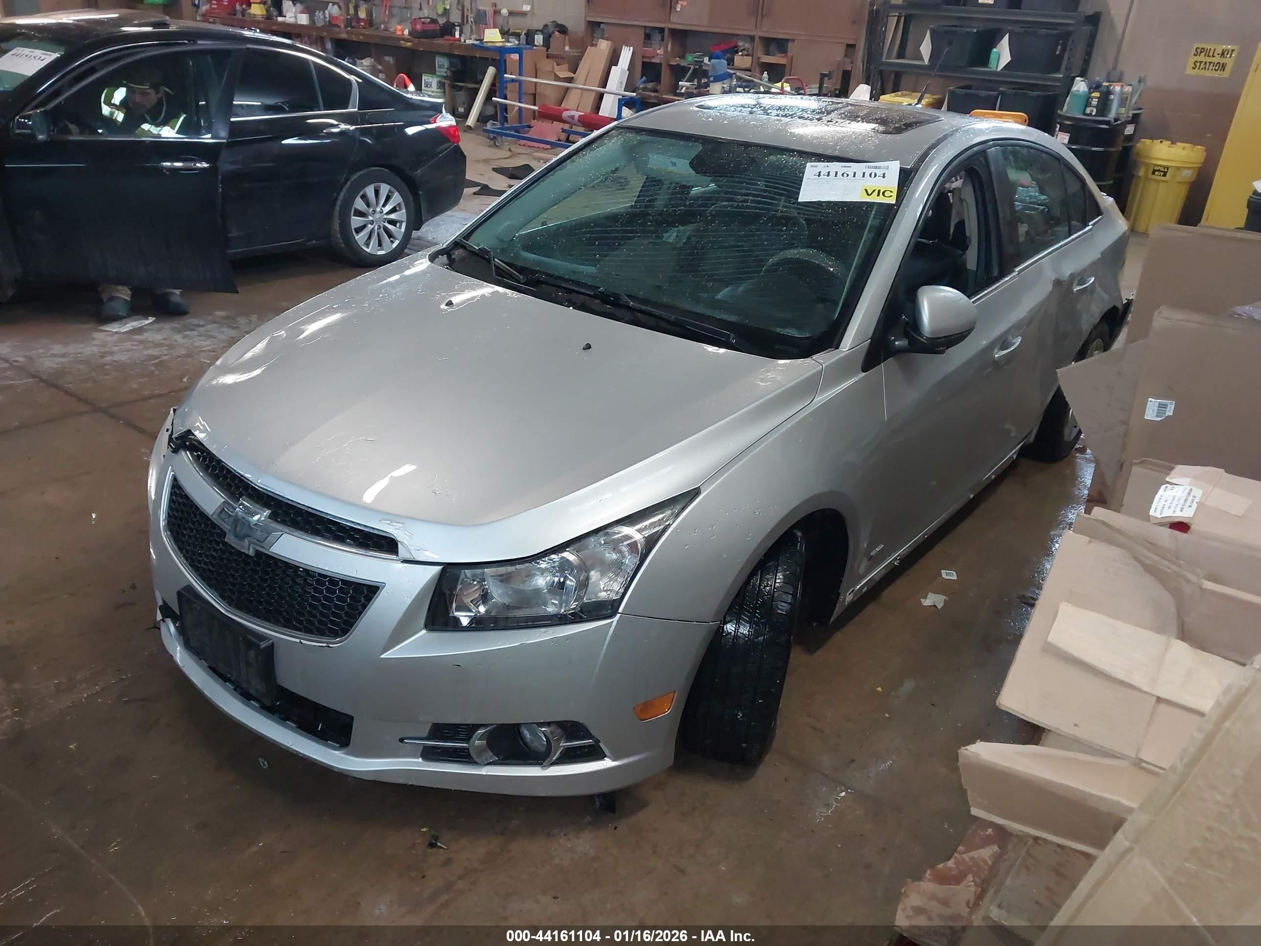 CHEVROLET CRUZE image 2