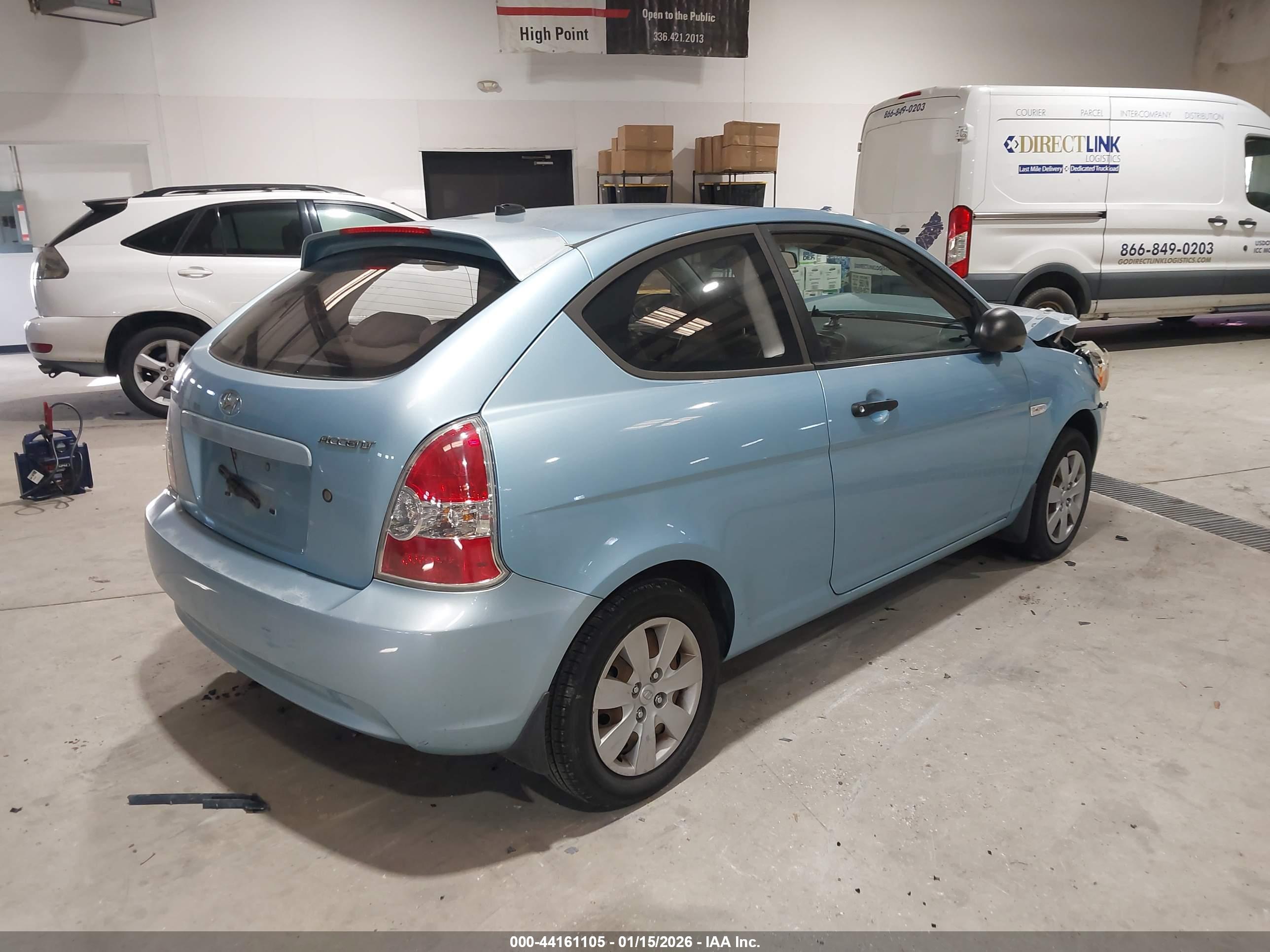 HYUNDAI ACCENT image 4