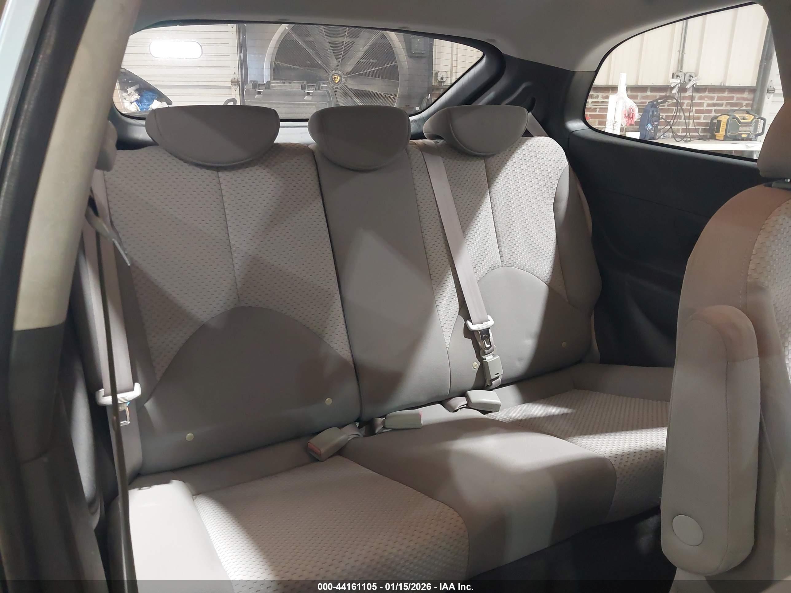 HYUNDAI ACCENT image 8