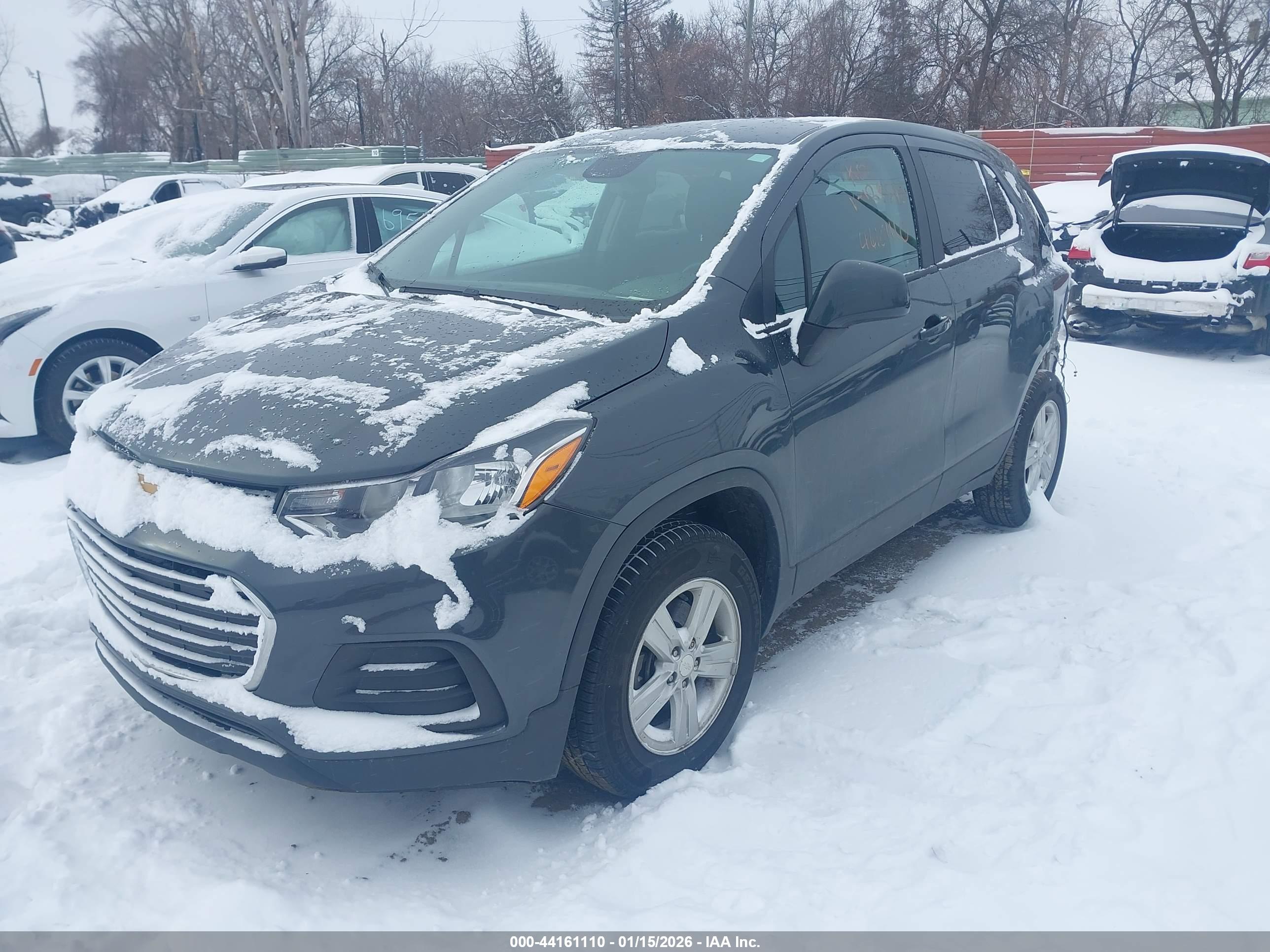 CHEVROLET TRAX image 2