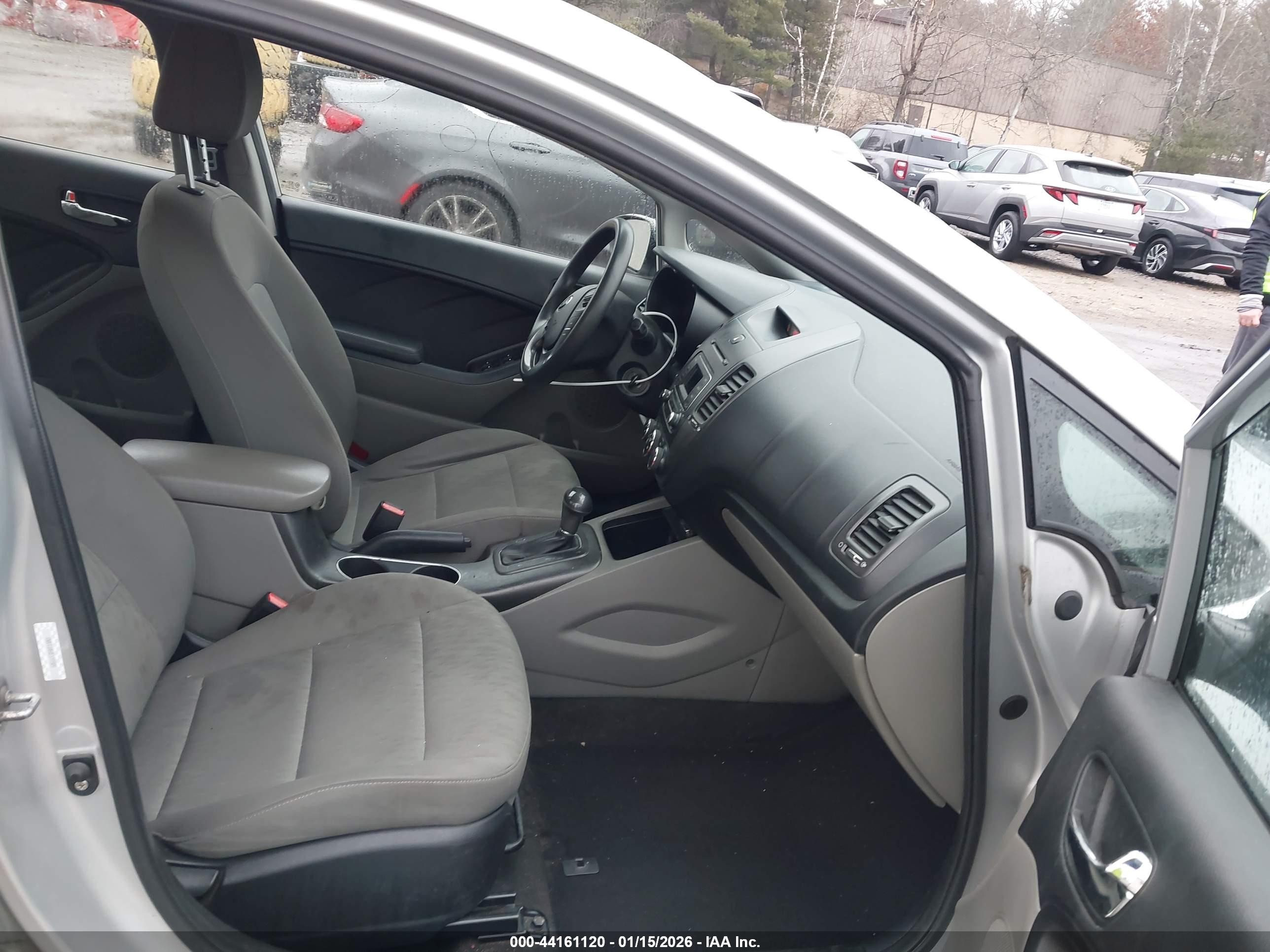 KIA FORTE image 5