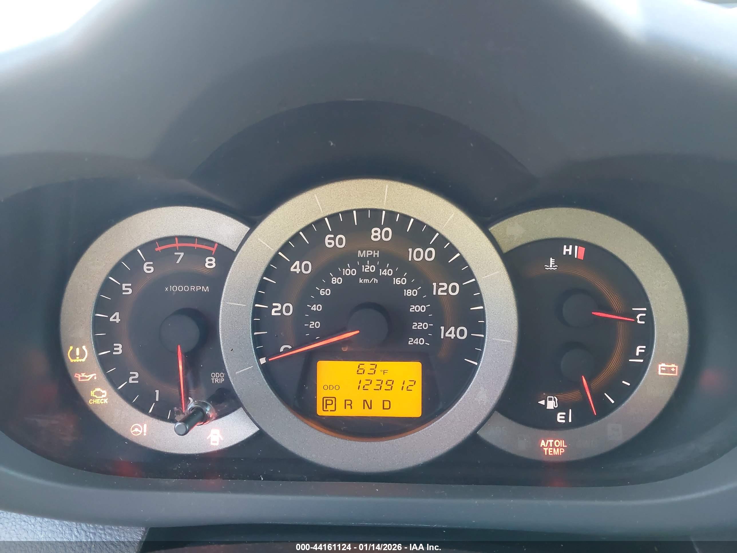 TOYOTA RAV4 image 7