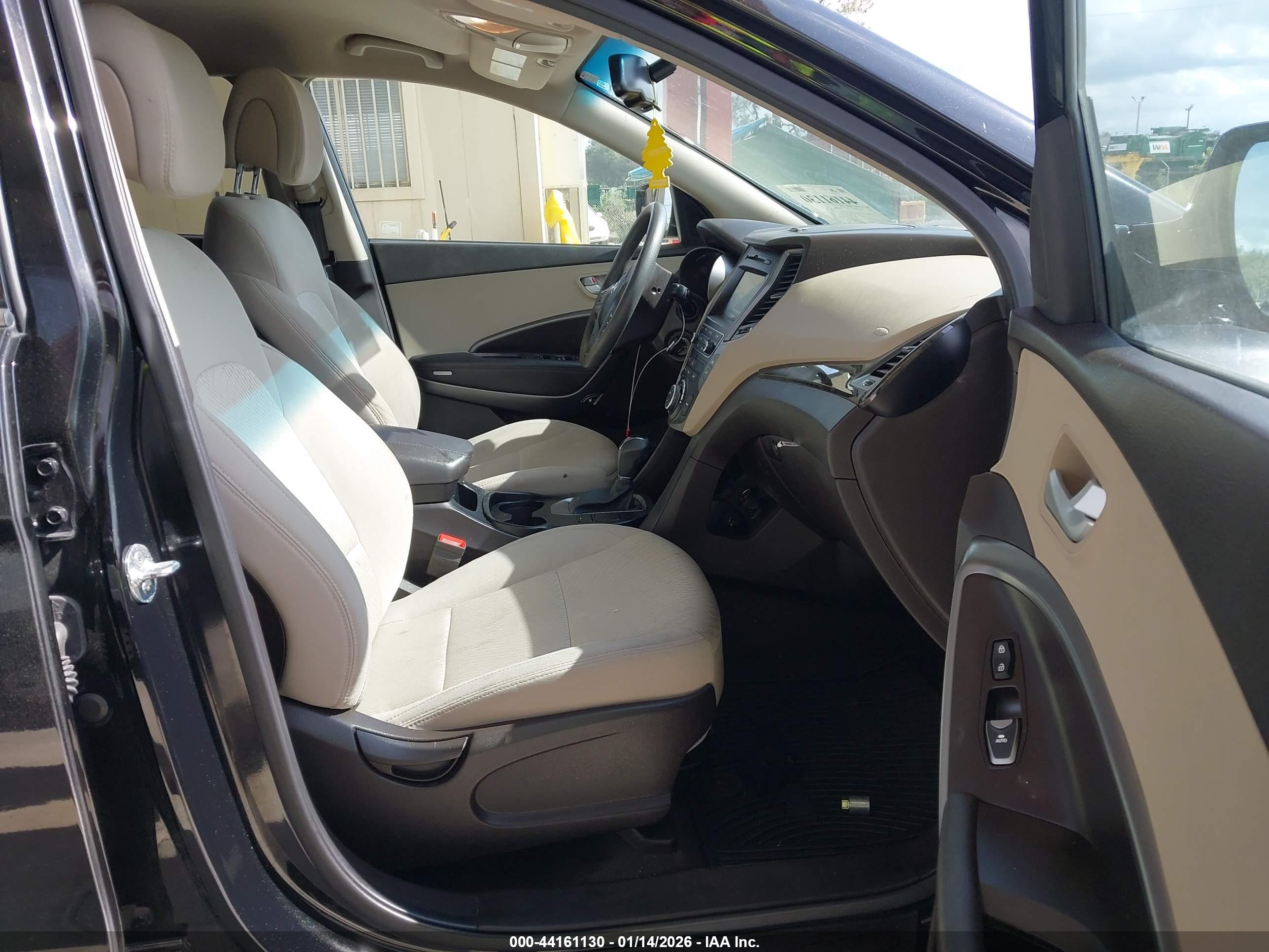 HYUNDAI SANTA image 5