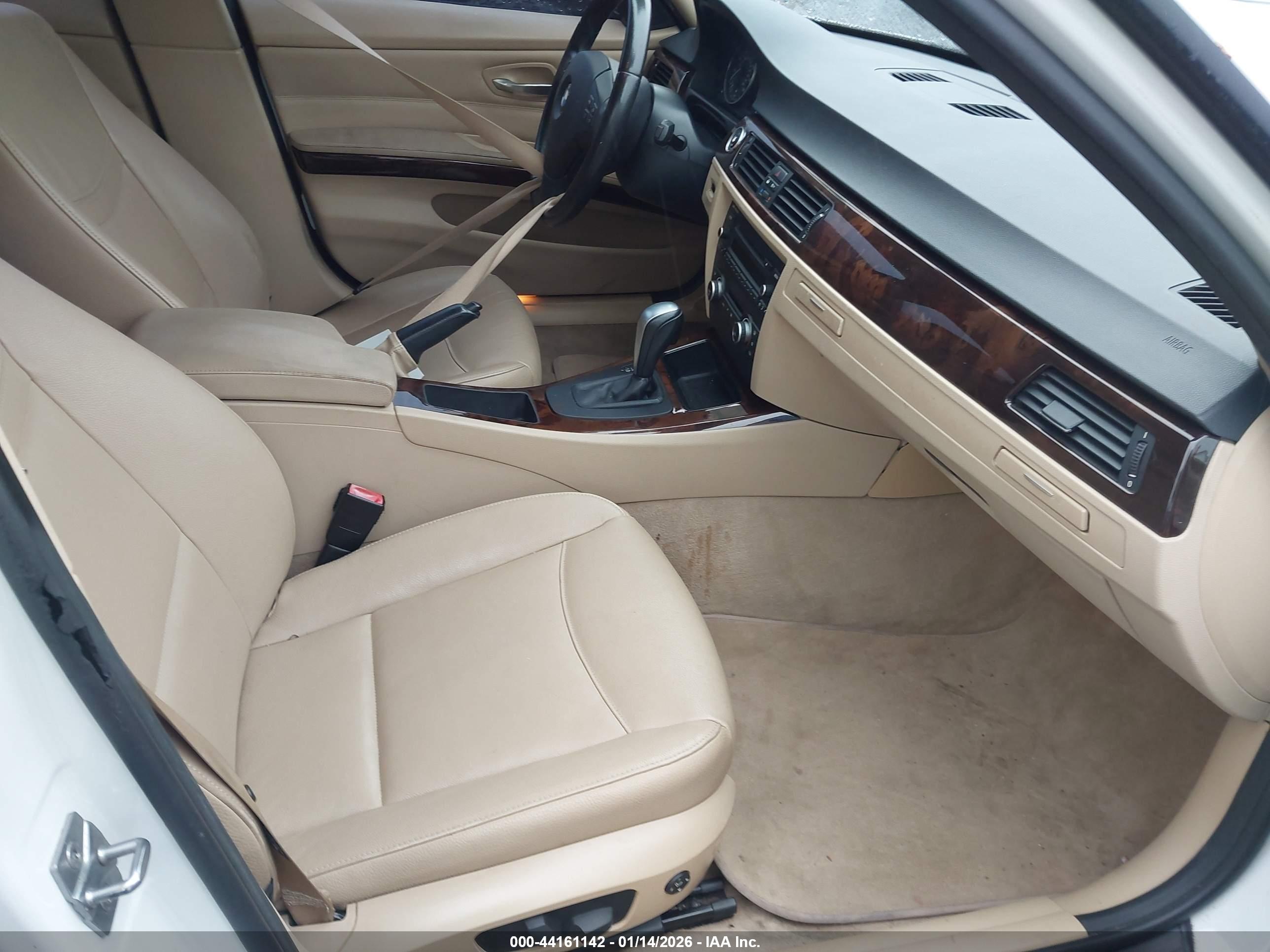 BMW 328I image 5