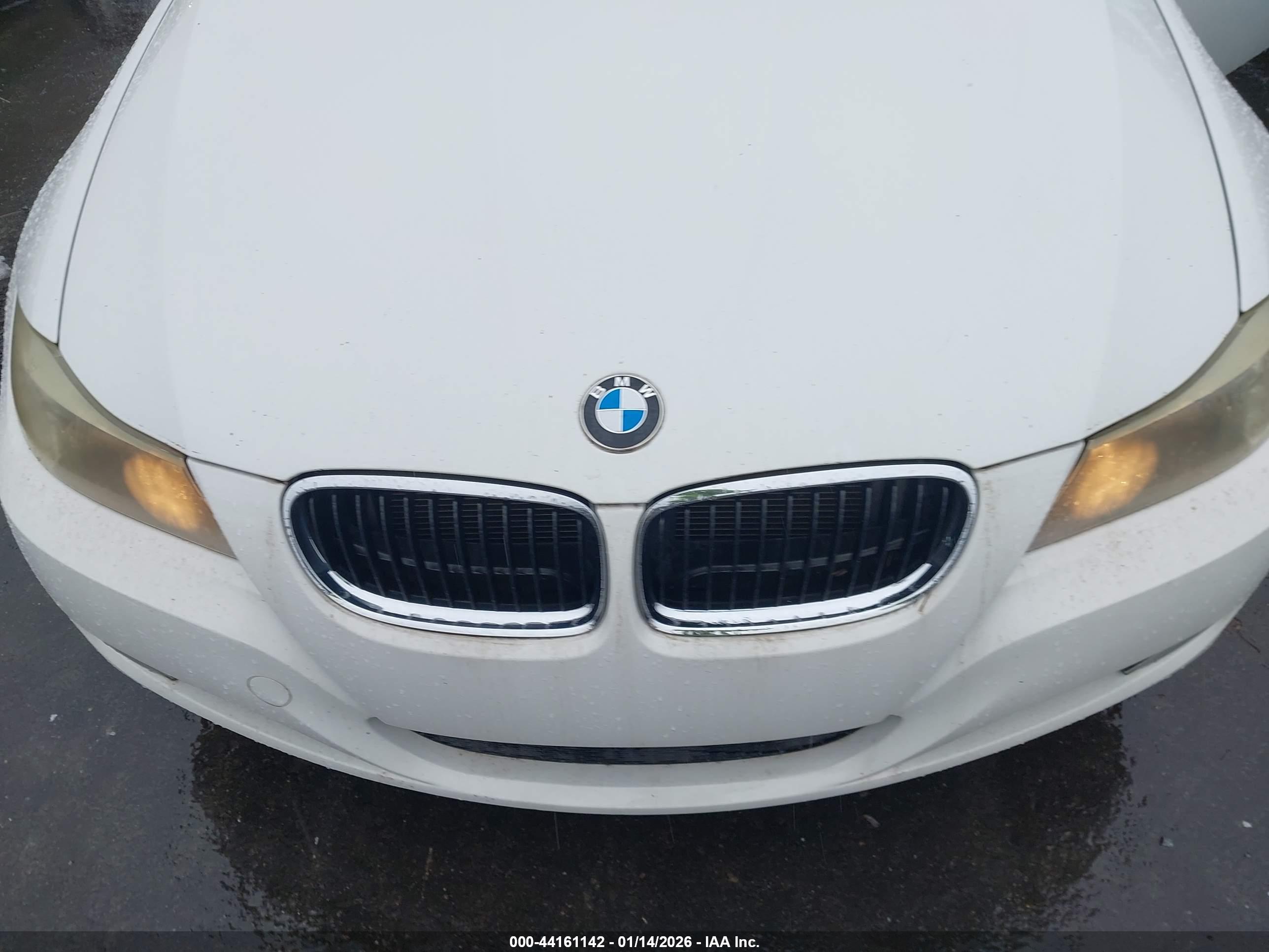 BMW 328I image 6
