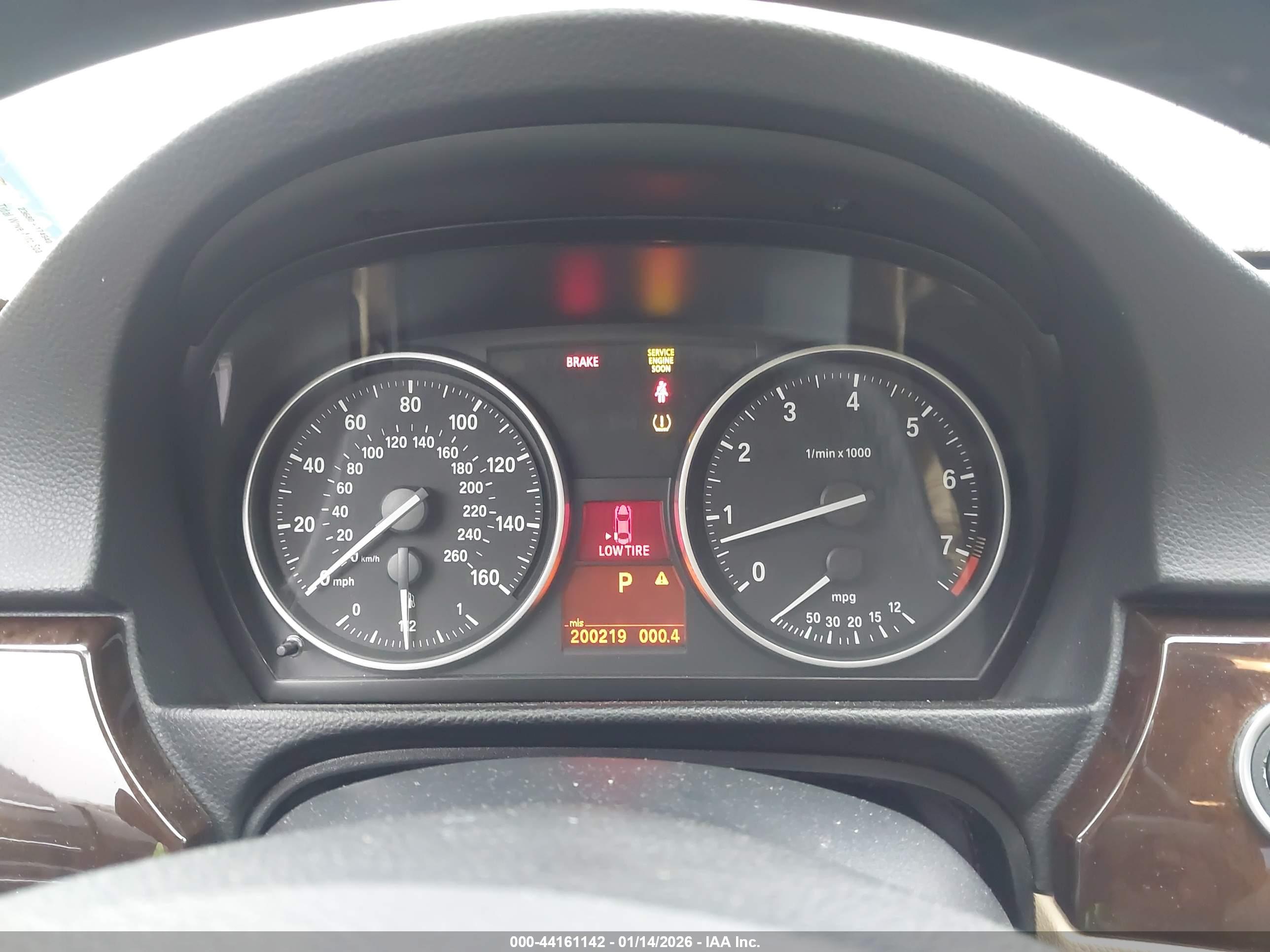 BMW 328I image 7