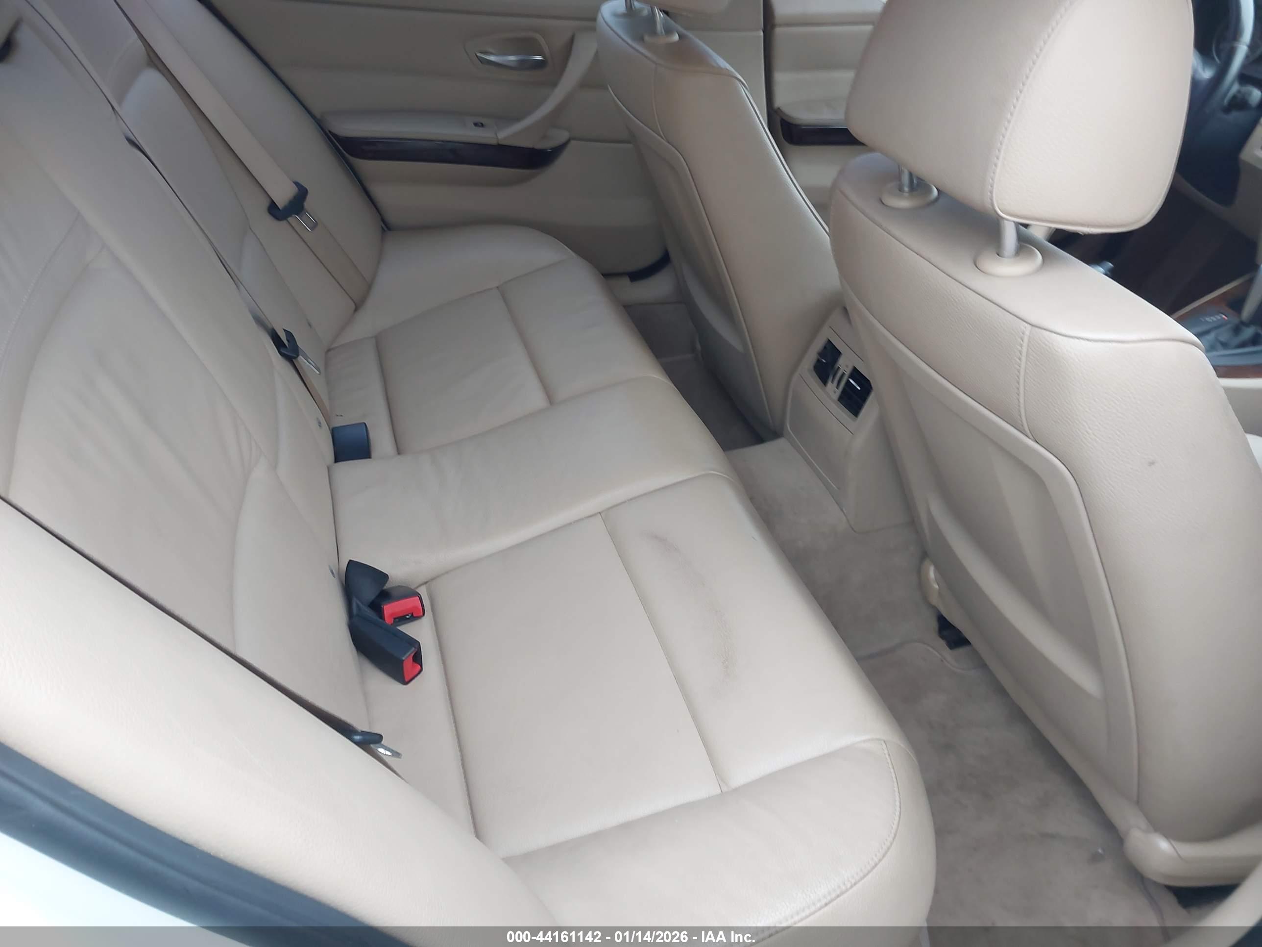 BMW 328I image 8
