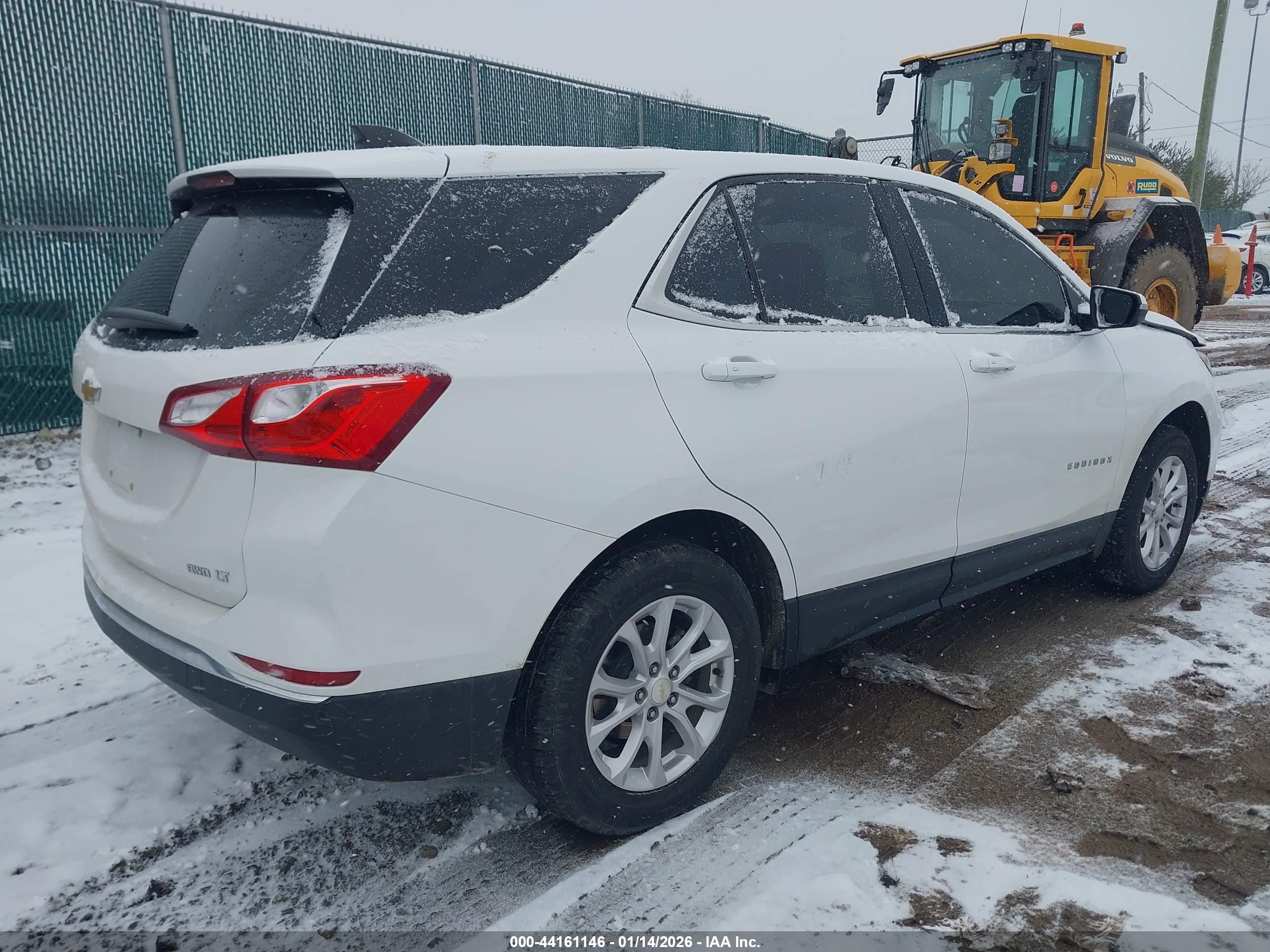 CHEVROLET EQUINOX image 4
