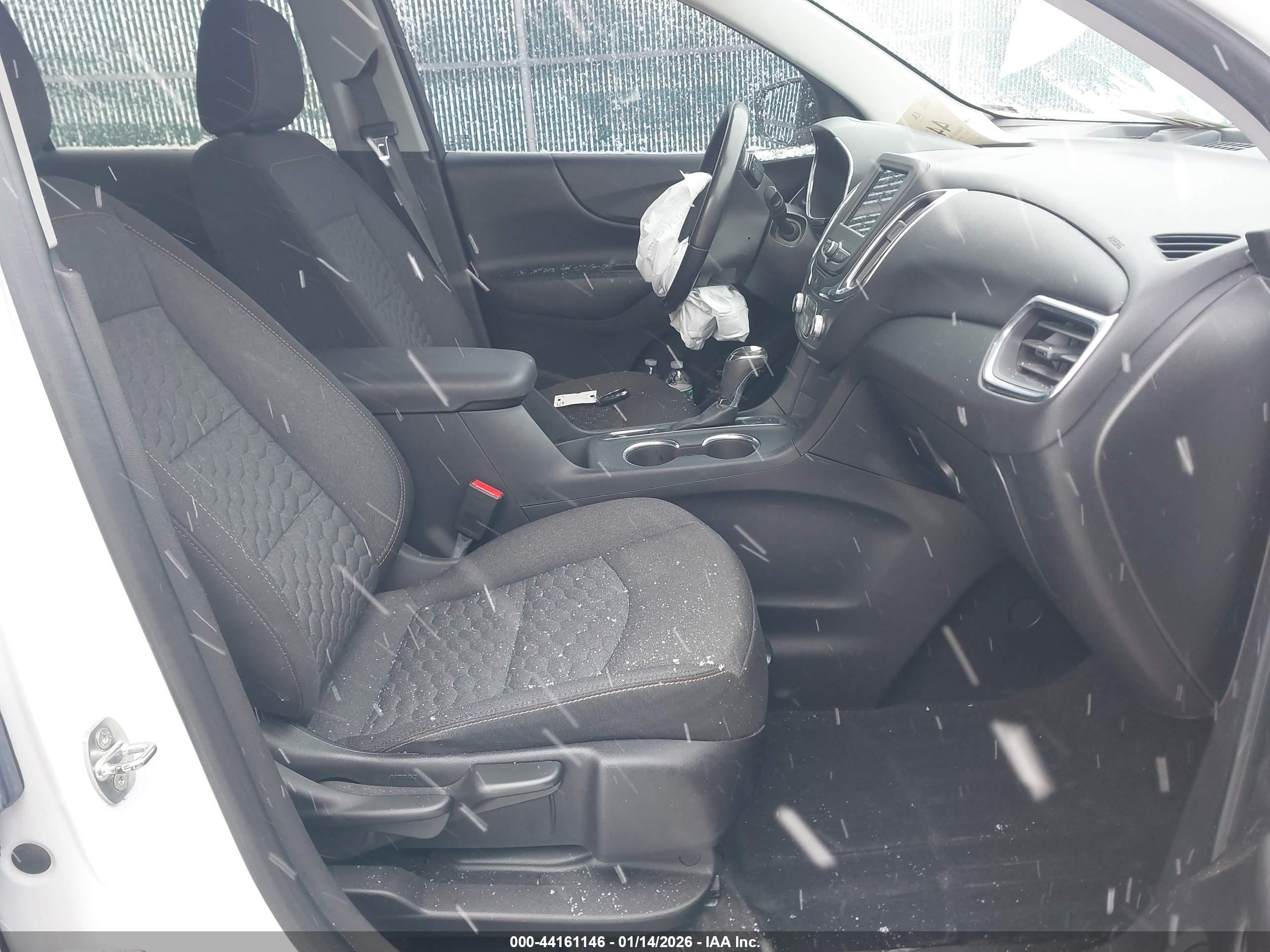 CHEVROLET EQUINOX image 5