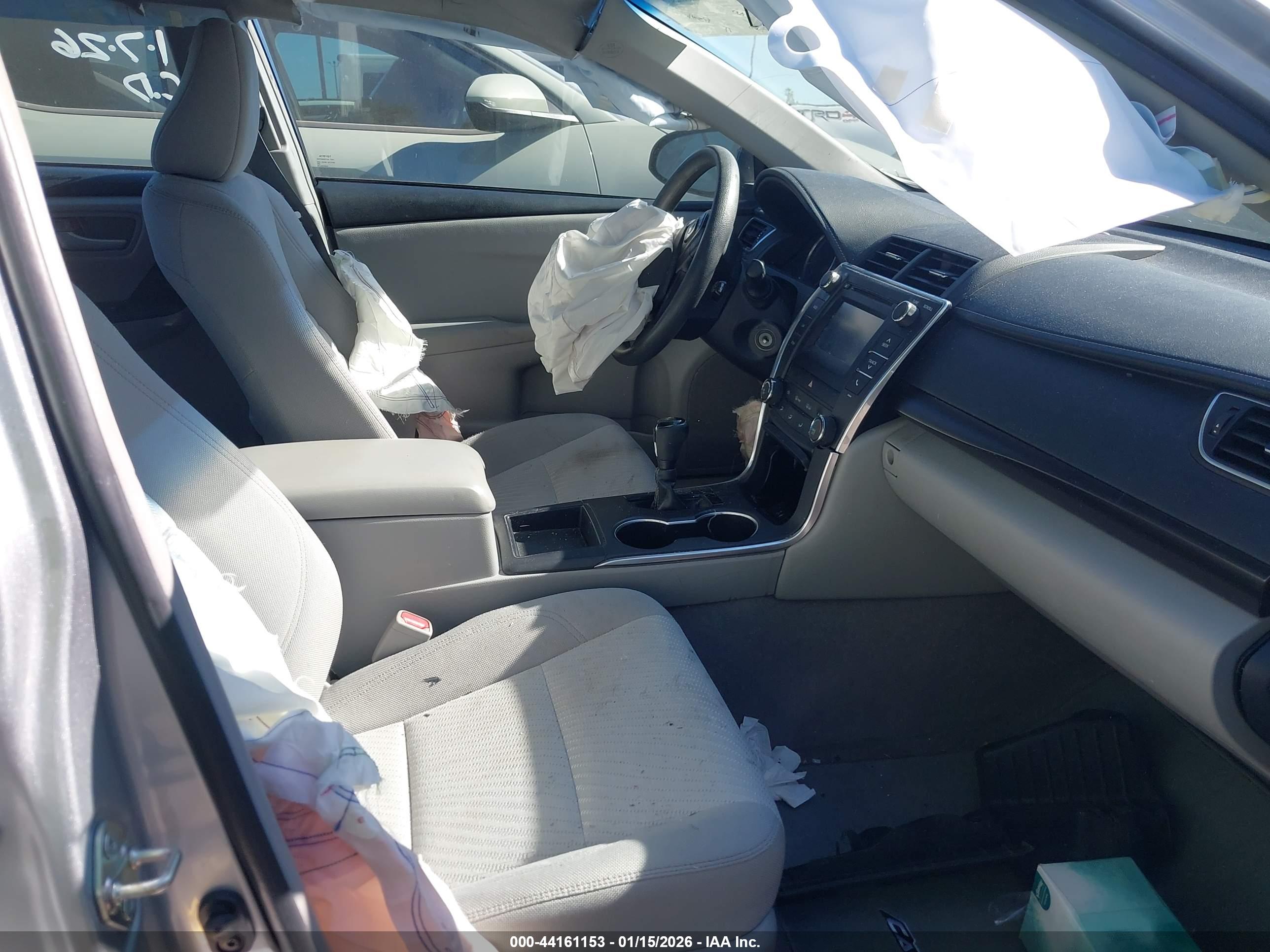 TOYOTA CAMRY image 5