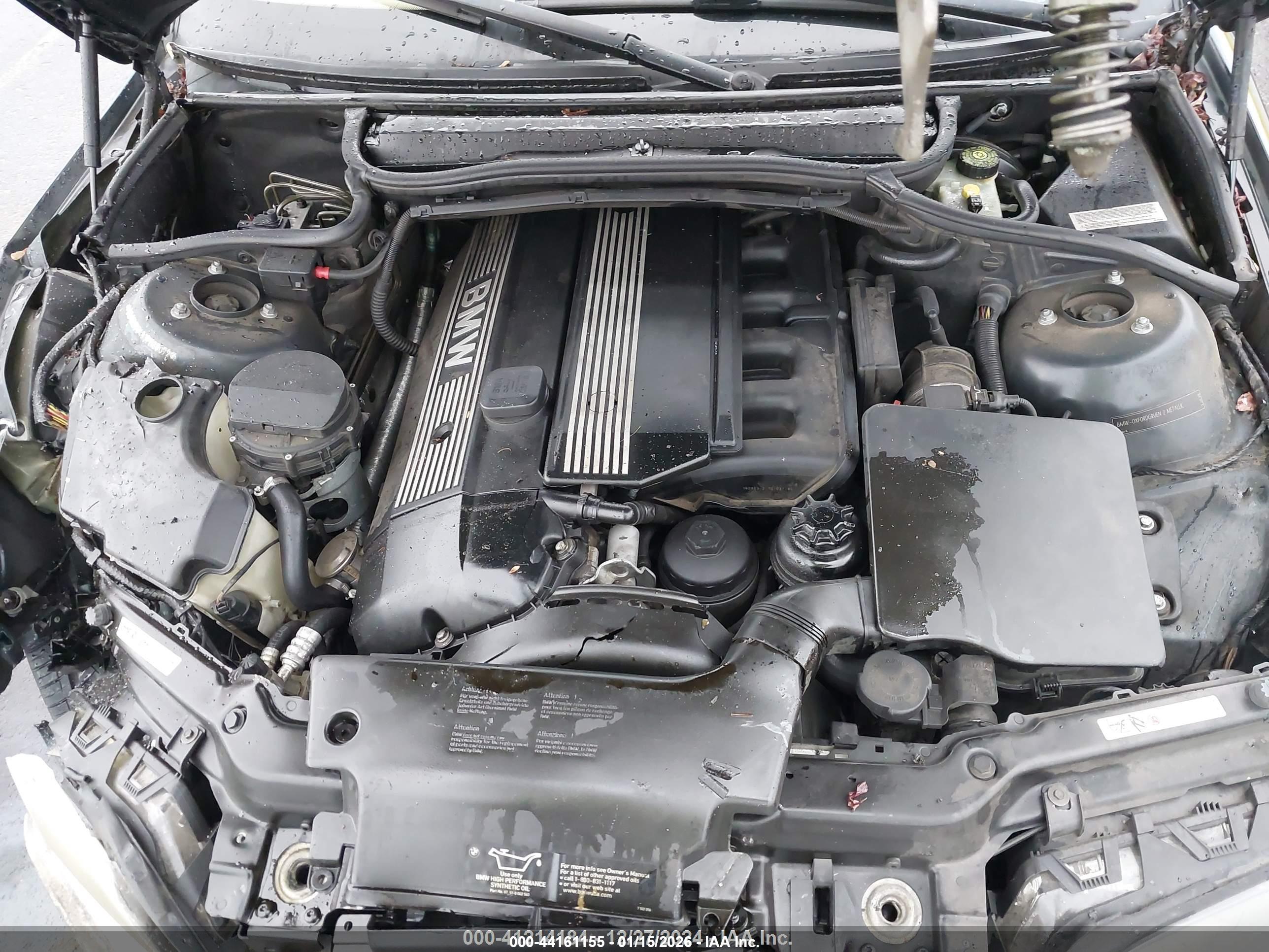 BMW 325XI image 10