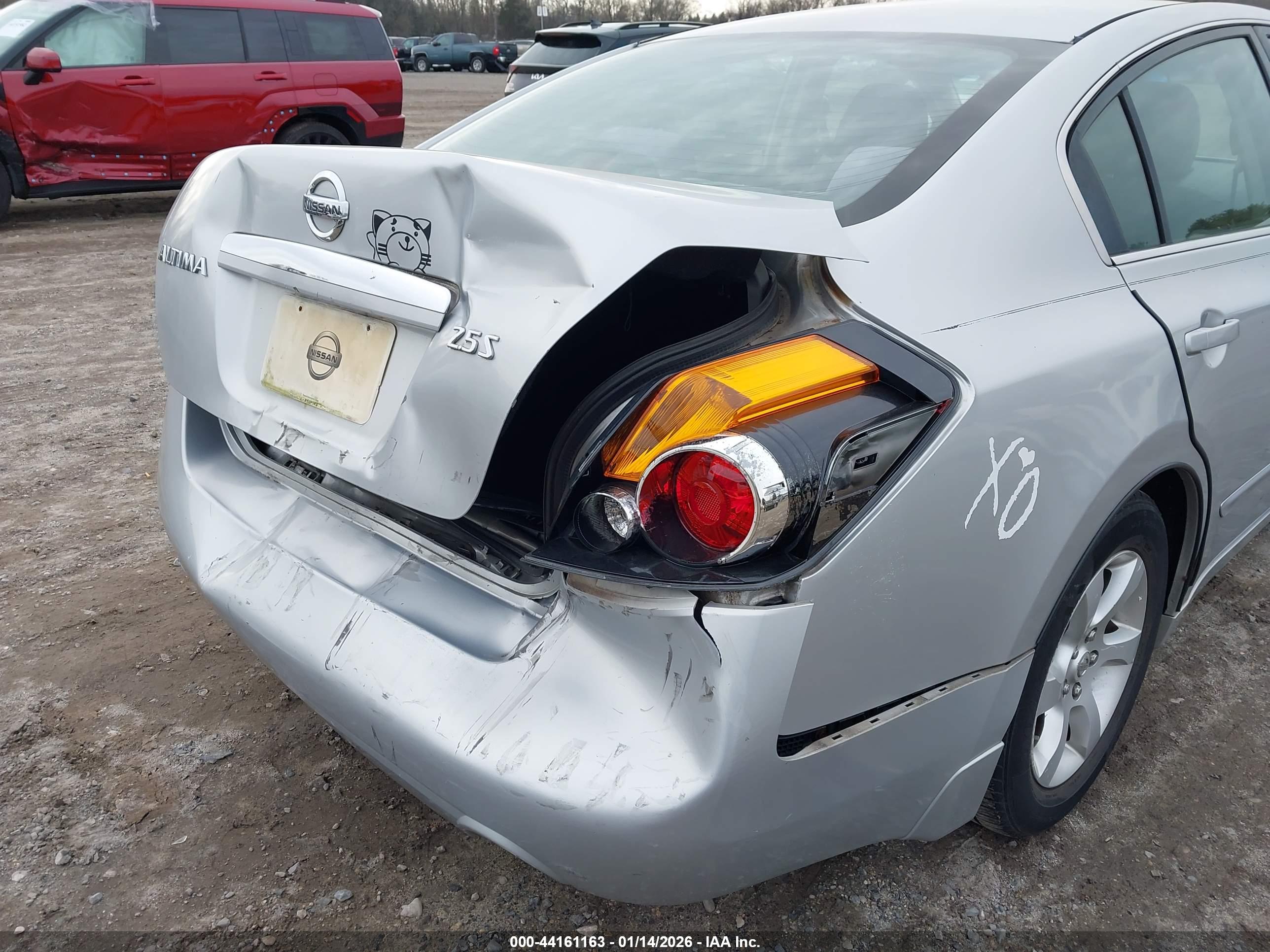 NISSAN ALTIMA image 6