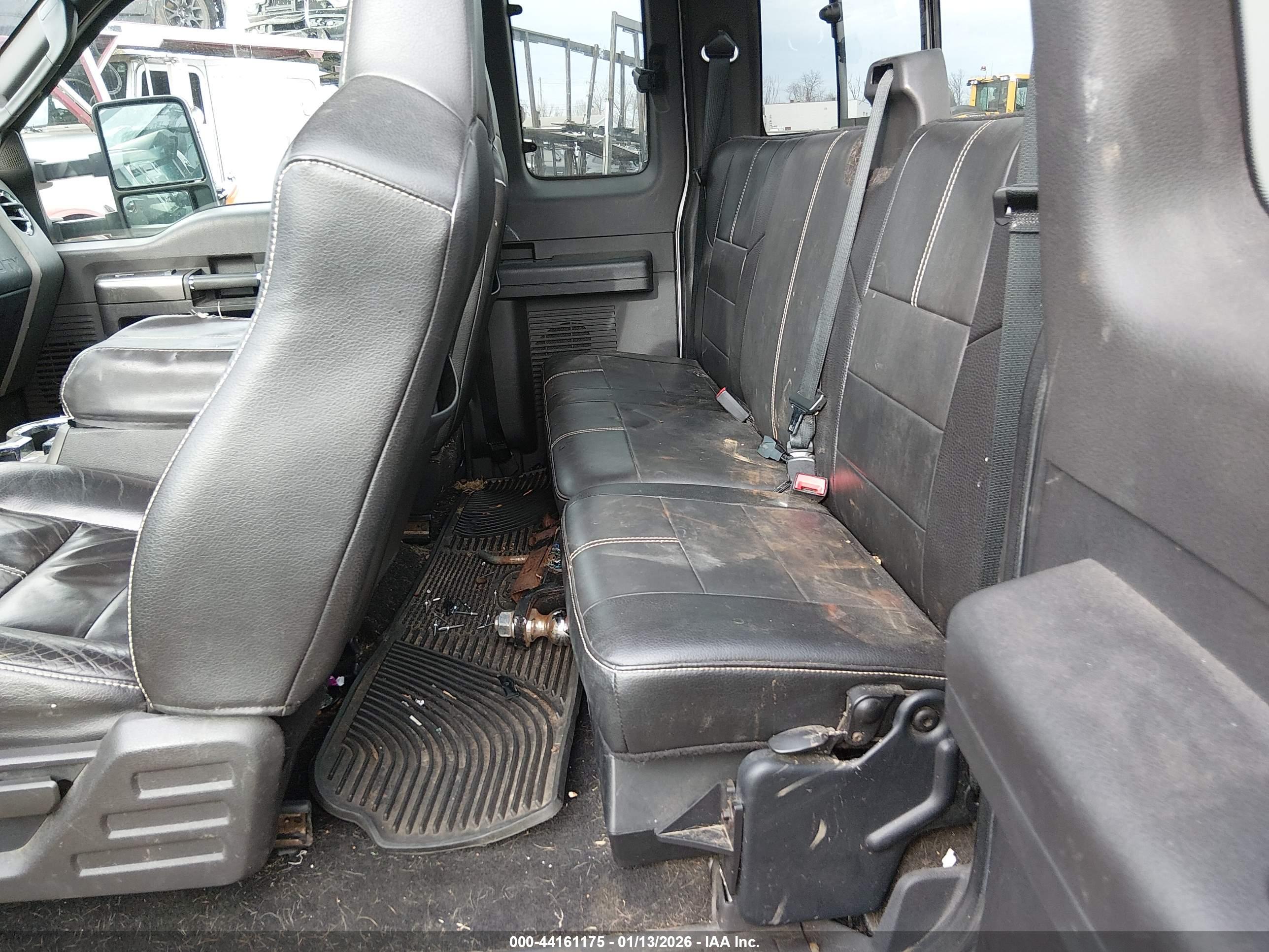 FORD F-350 image 8