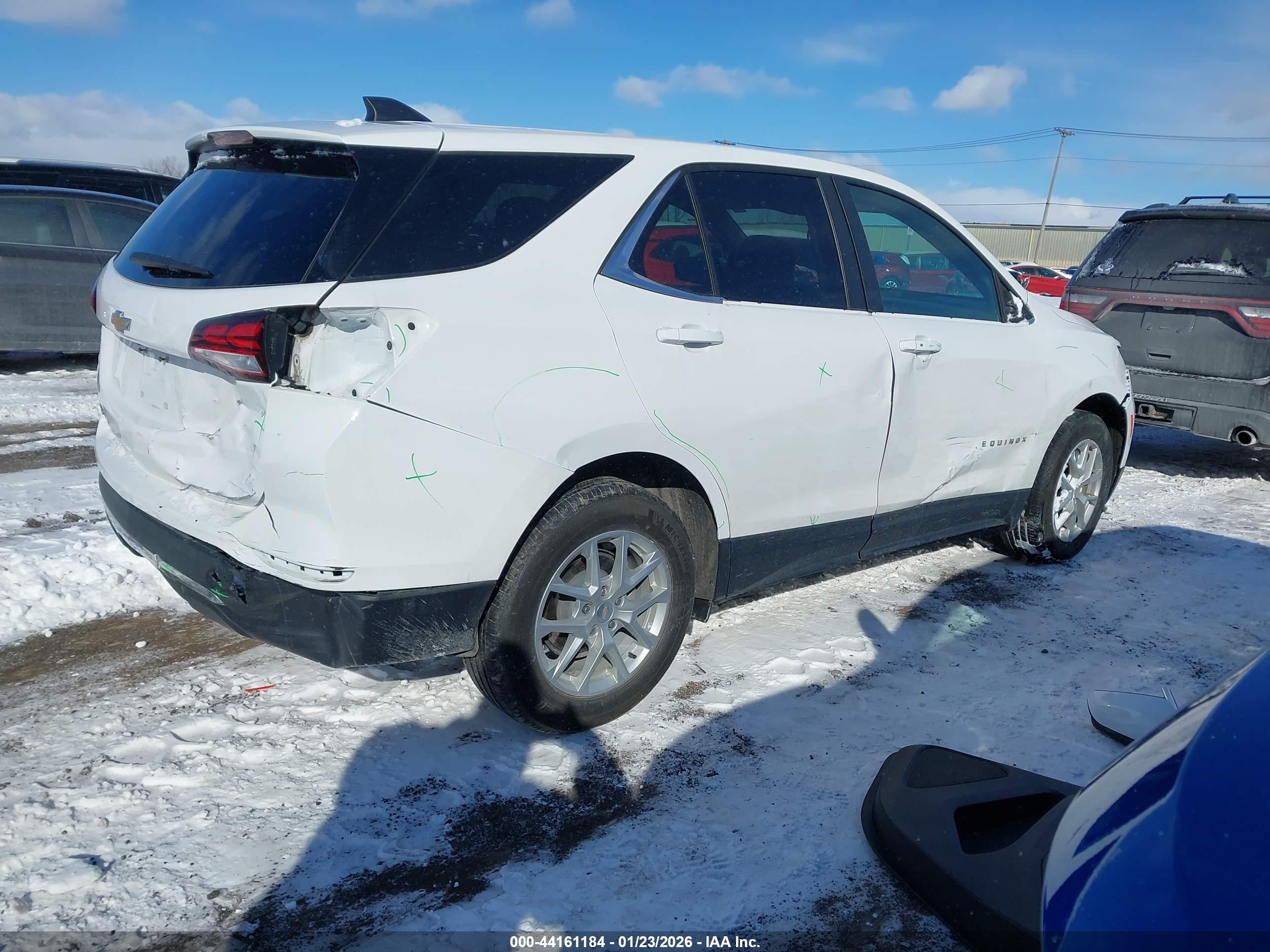 CHEVROLET EQUINOX image 4